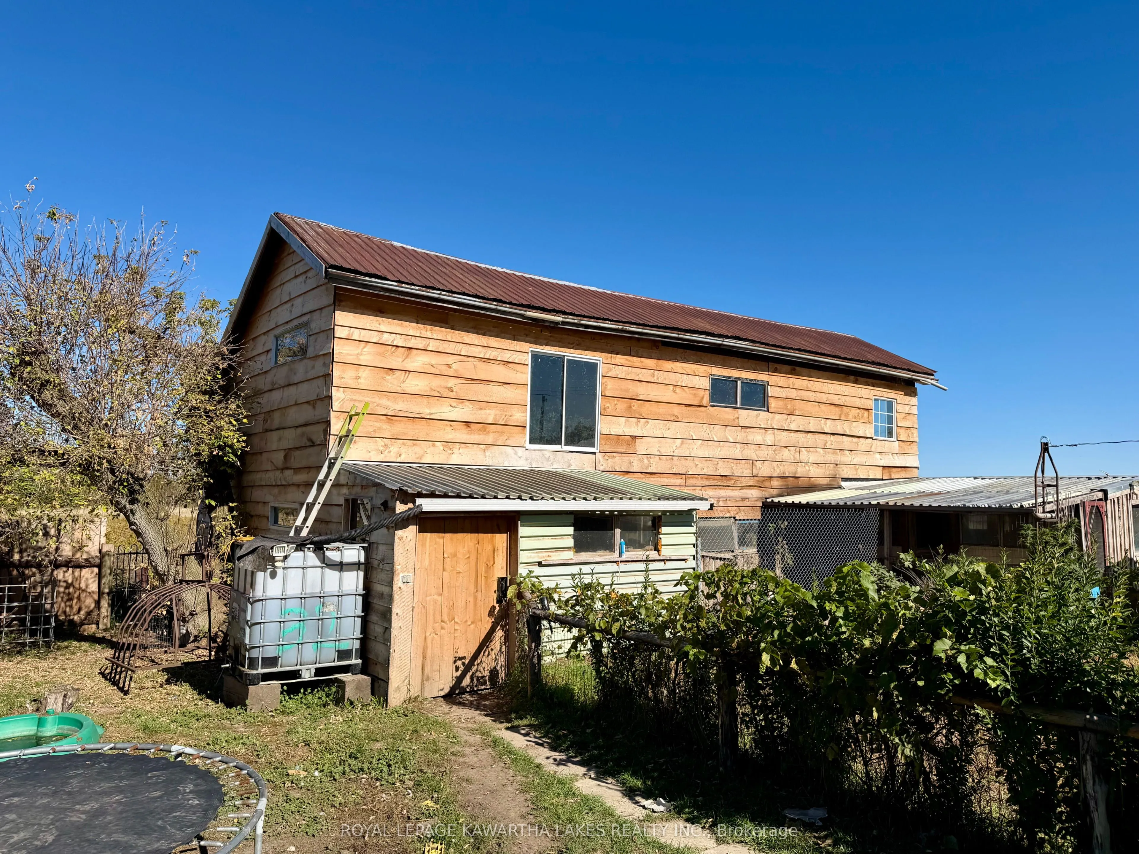833 Woodville Road