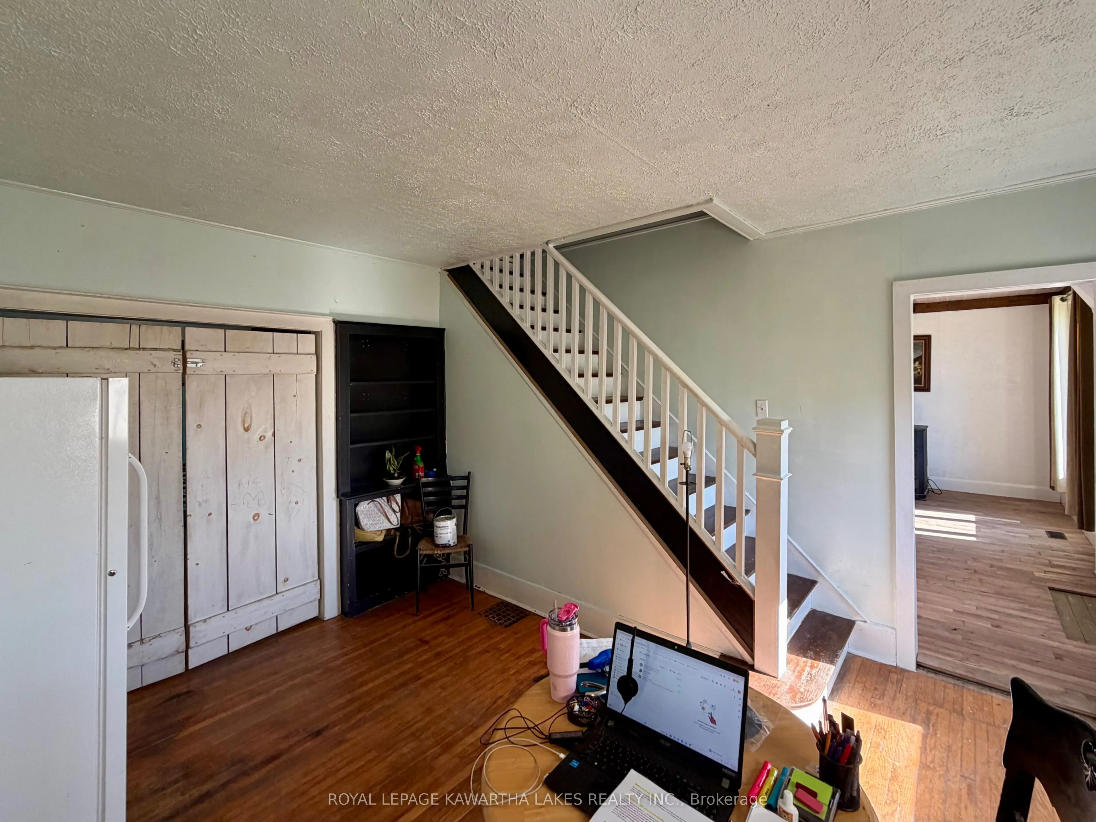 833 Woodville Road