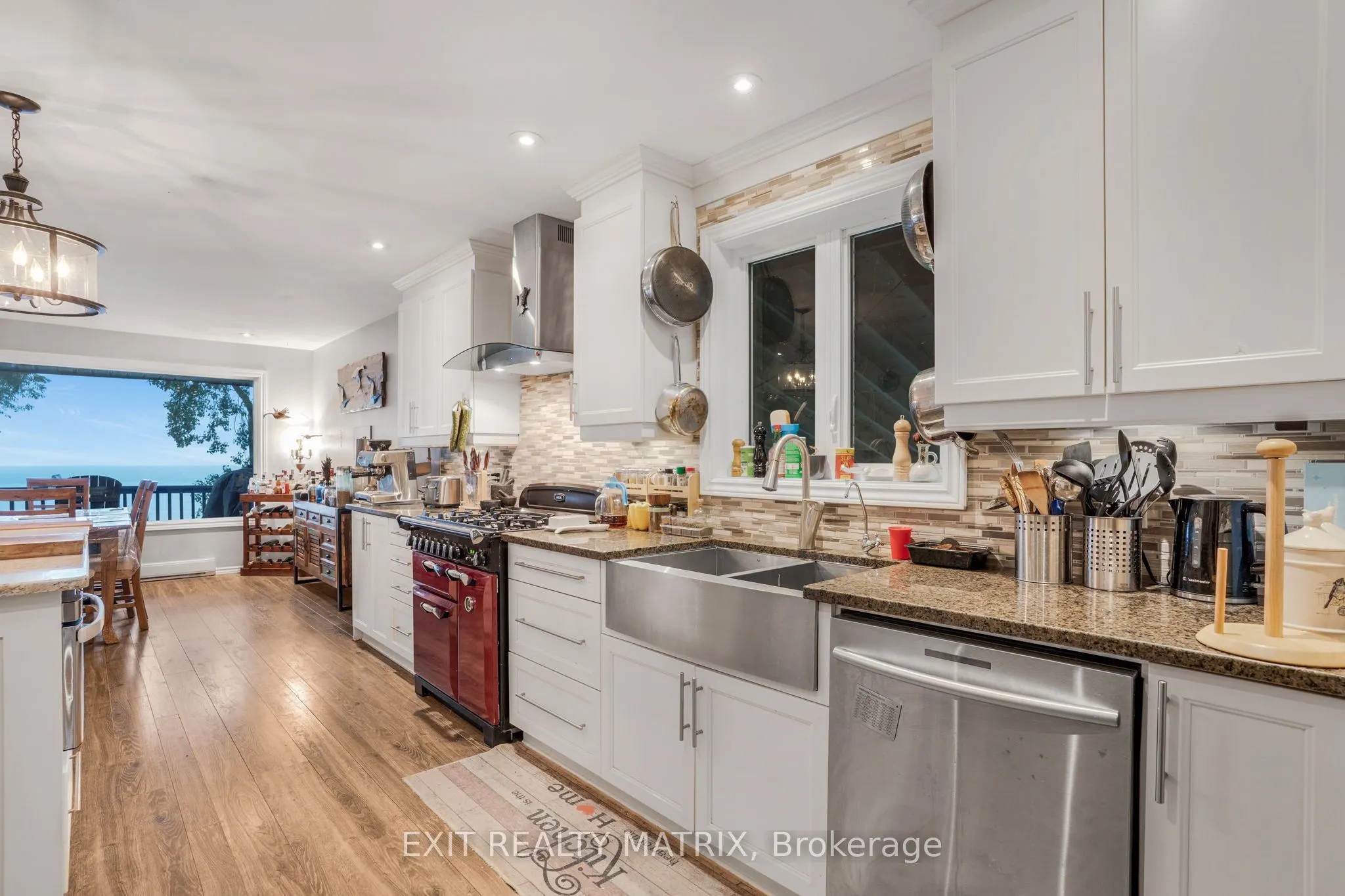 922 Lalonde Road