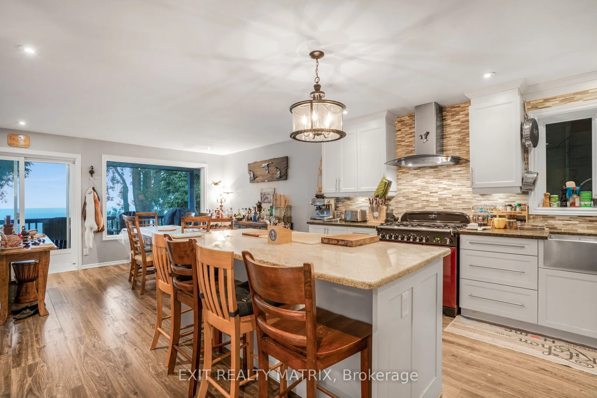 922 Lalonde Road