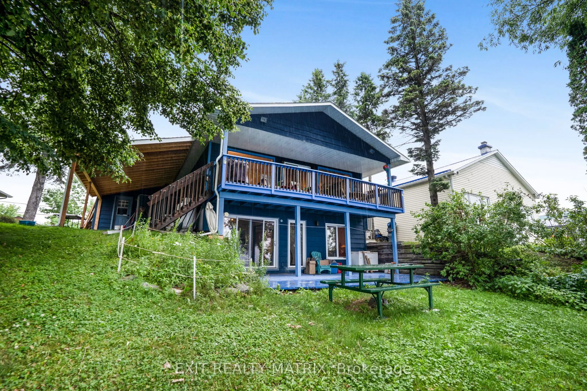 922 Lalonde Road