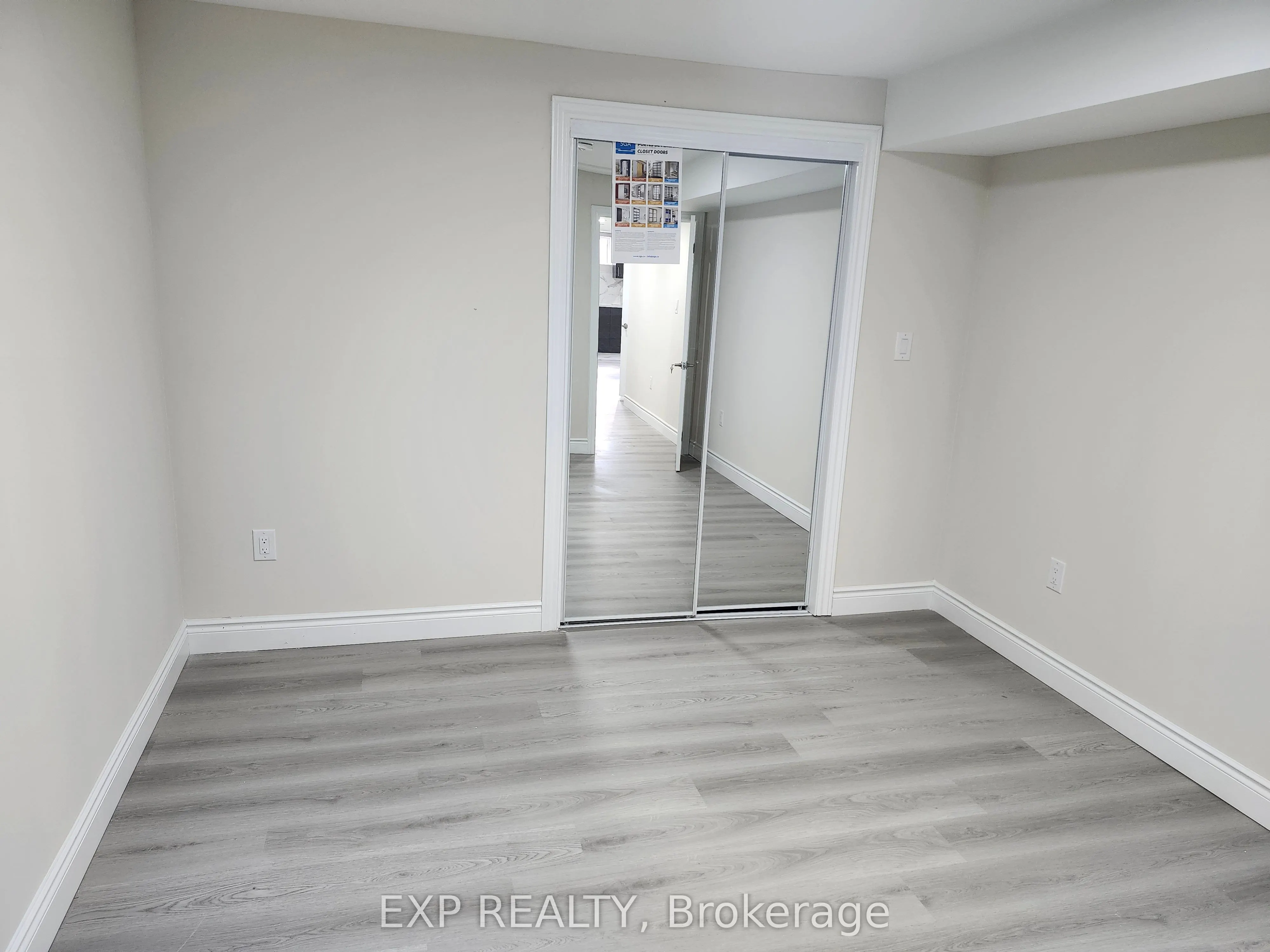 182 ESTHER Crescent