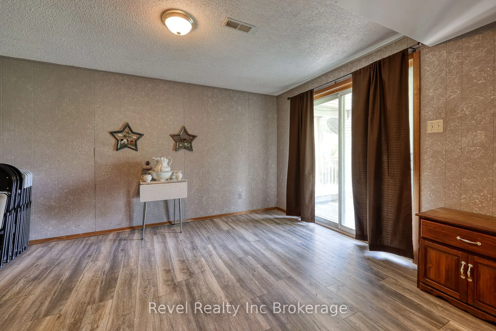 843540 Road 84 Road