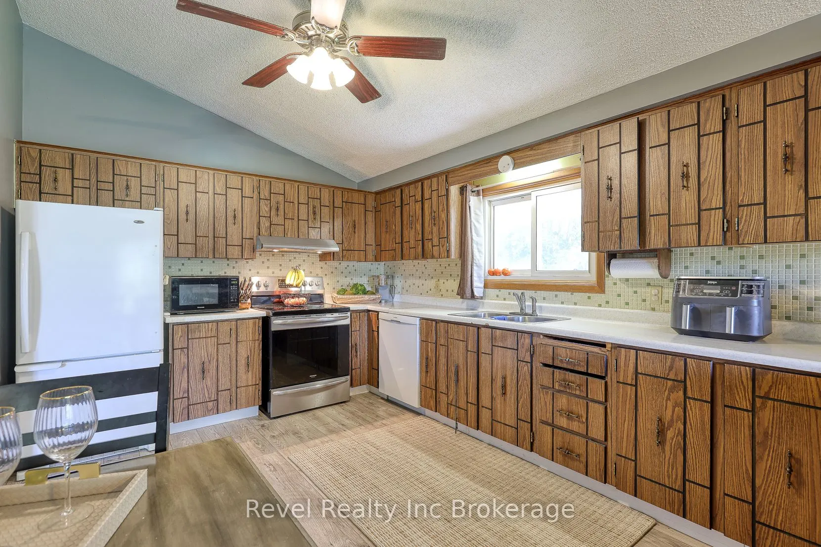 843540 Road 84 Road