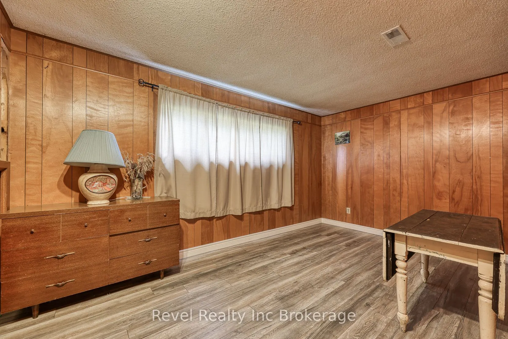843540 Road 84 Road