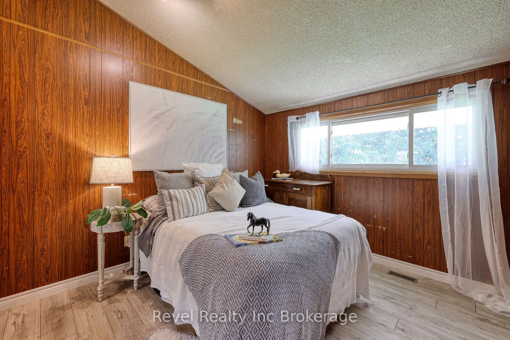 843540 Road 84 Road