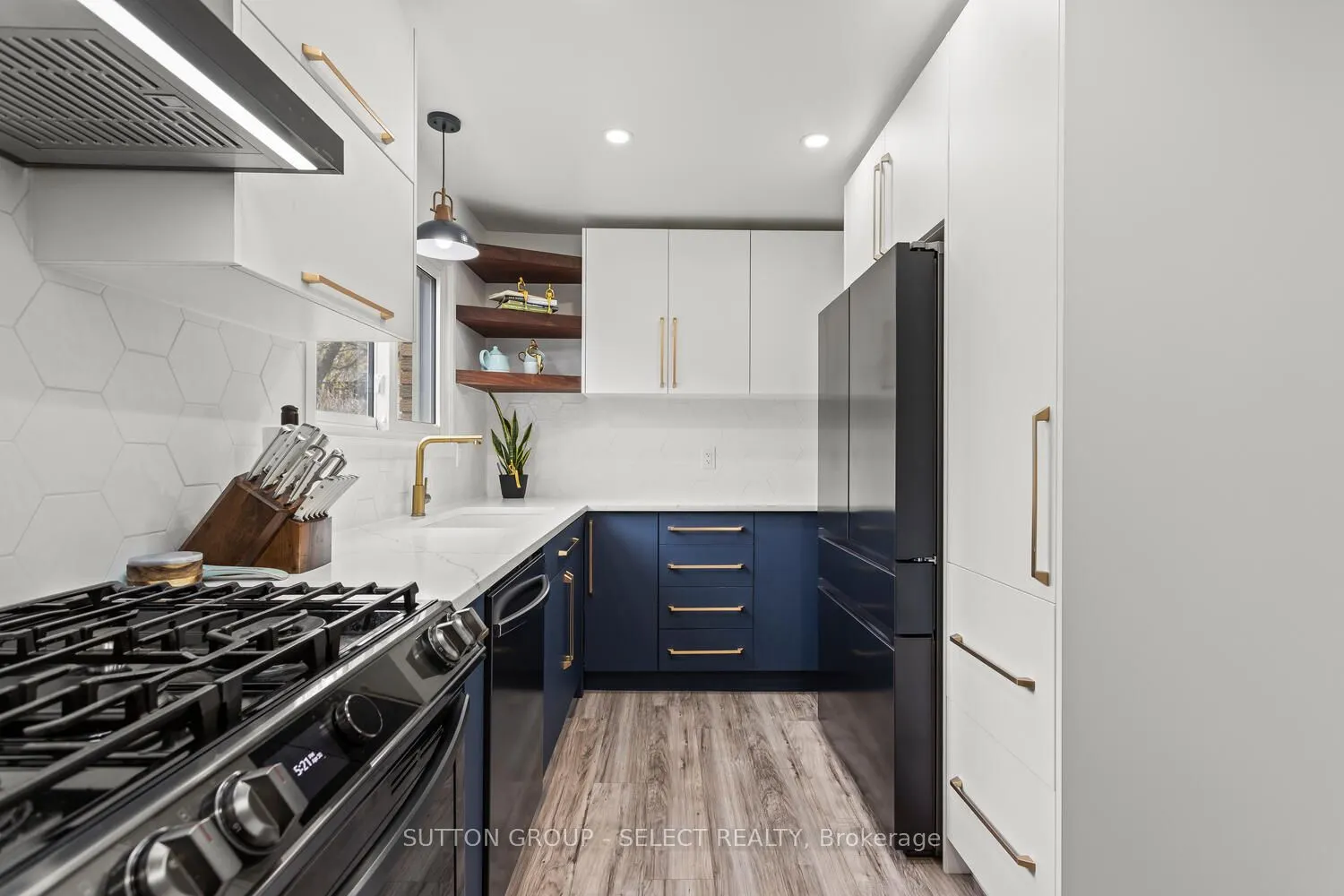 20 Lochern Road