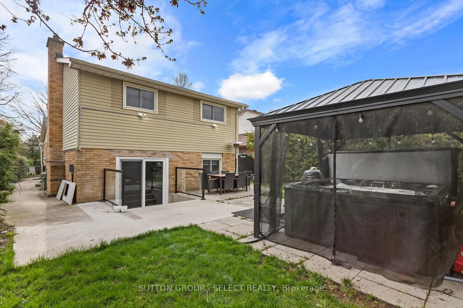 20 Lochern Road