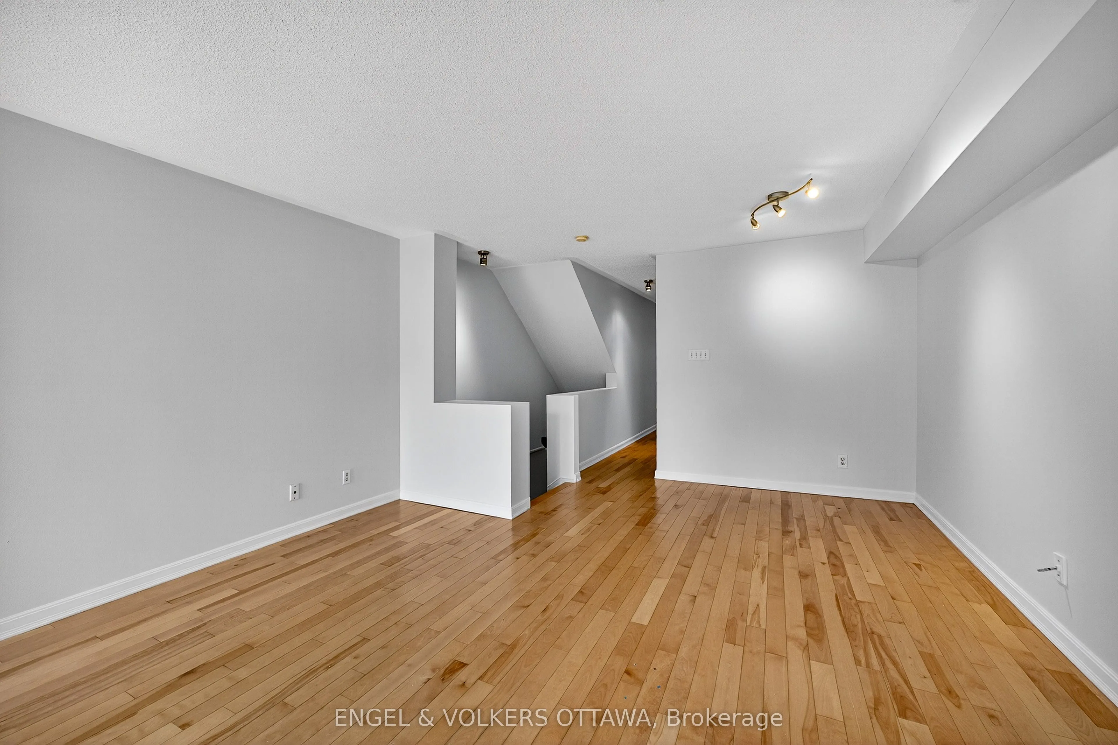 294 Gloucester Street, #294