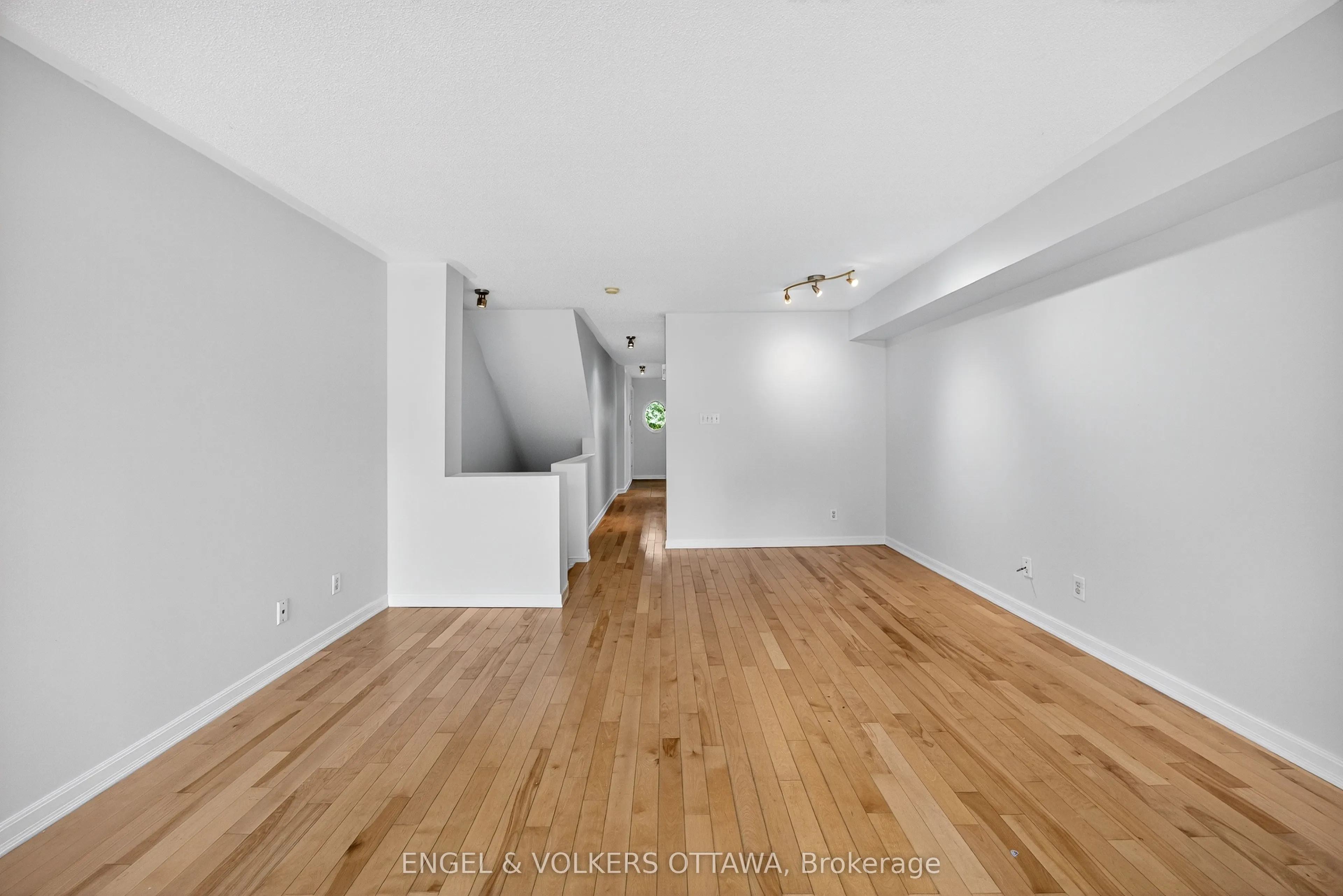 294 Gloucester Street, #294