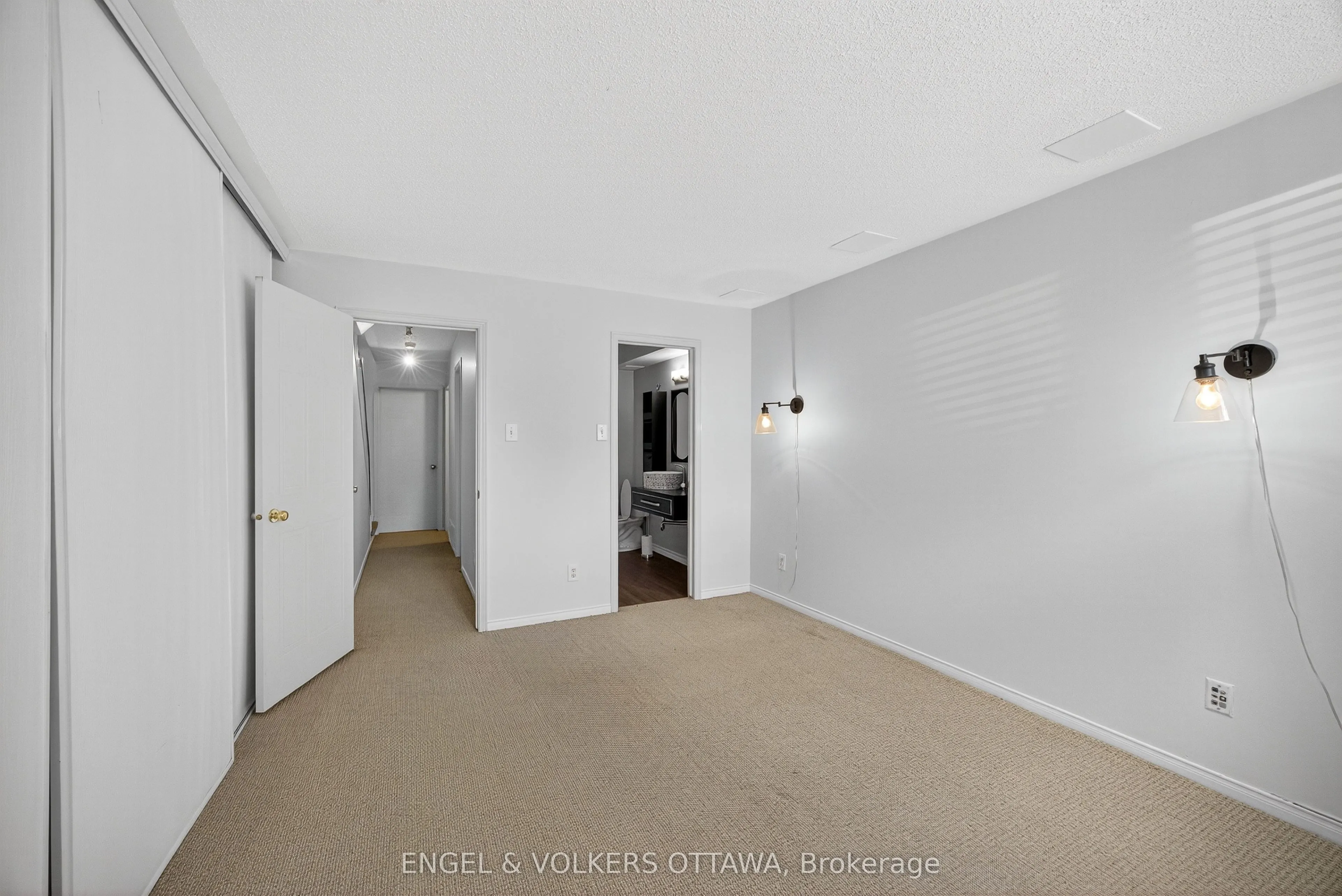 294 Gloucester Street, #294