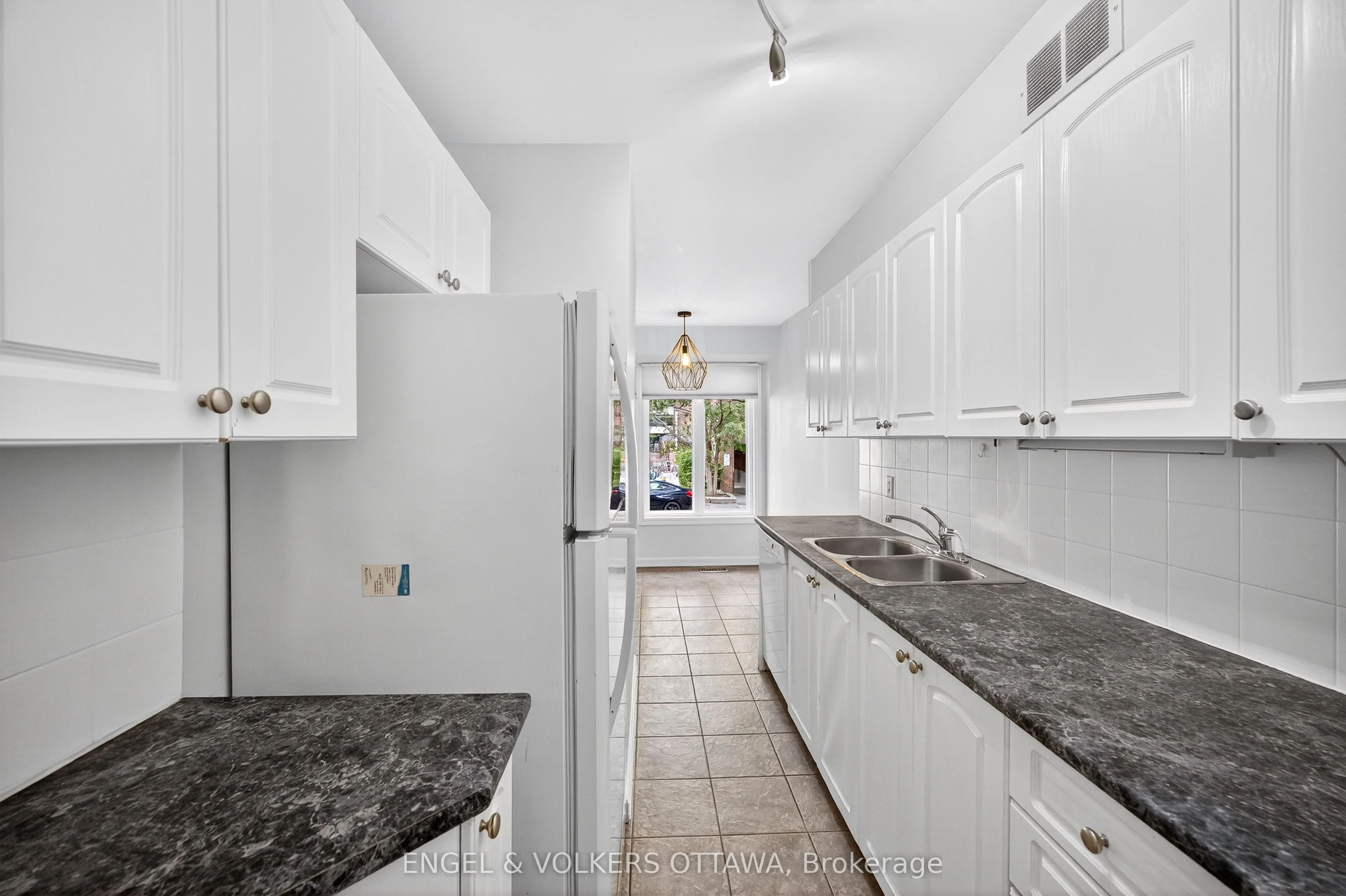 294 Gloucester Street, #294
