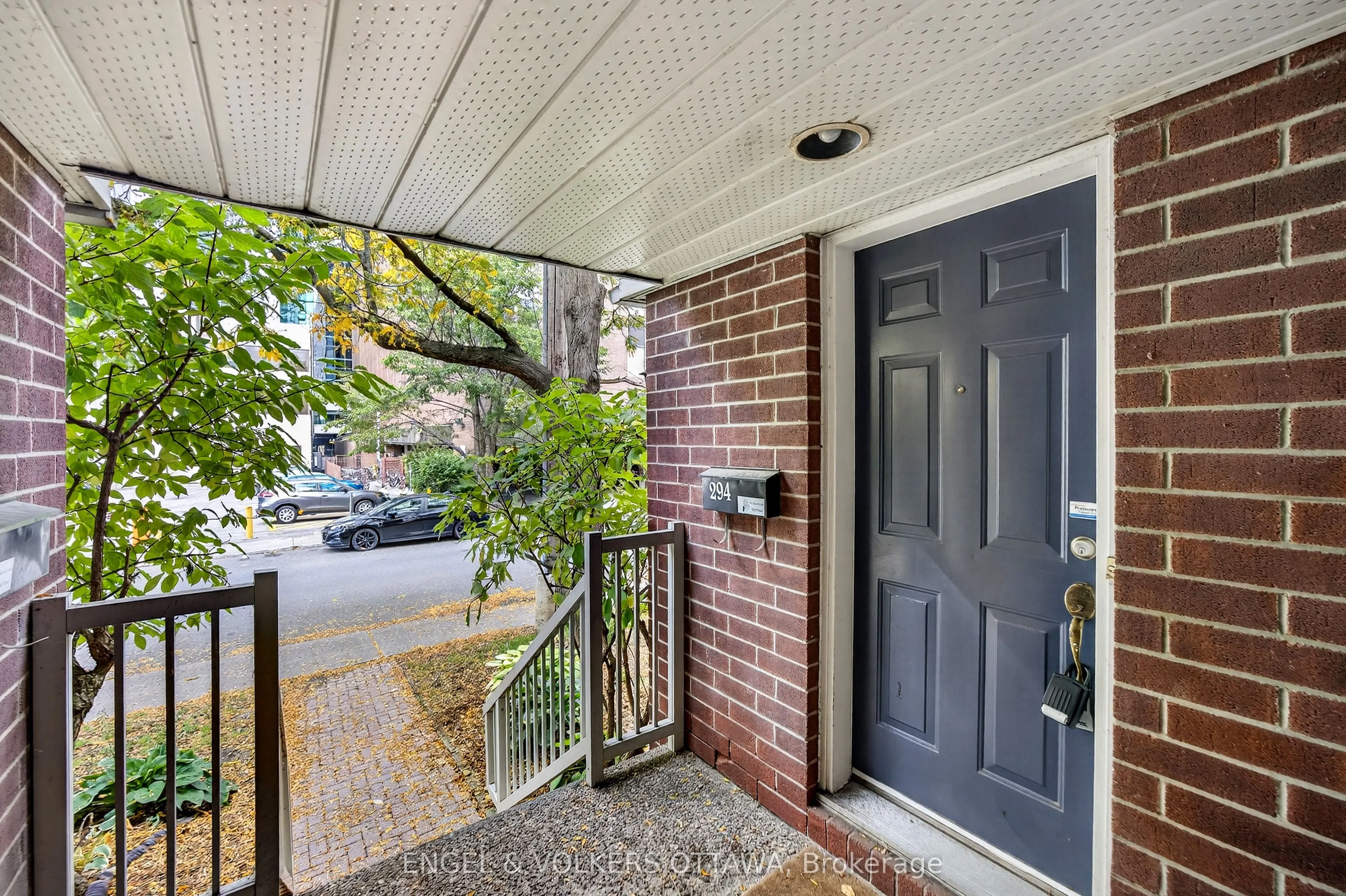 294 Gloucester Street, #294