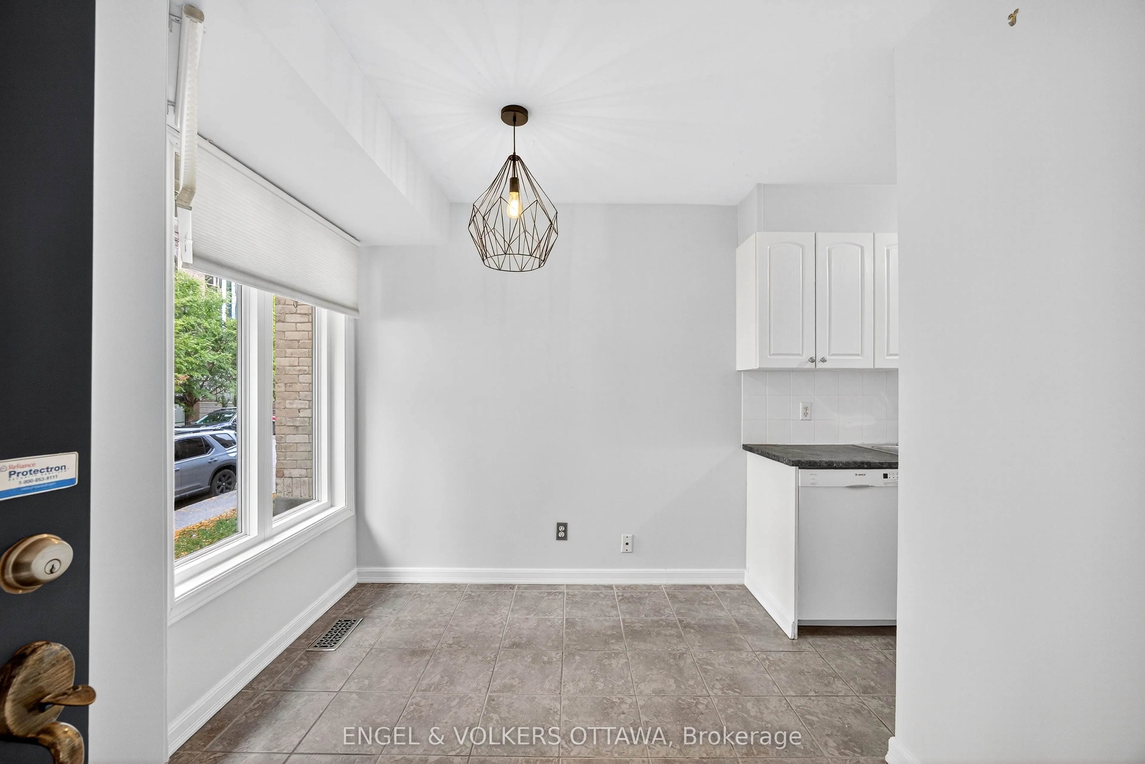 294 Gloucester Street, #294
