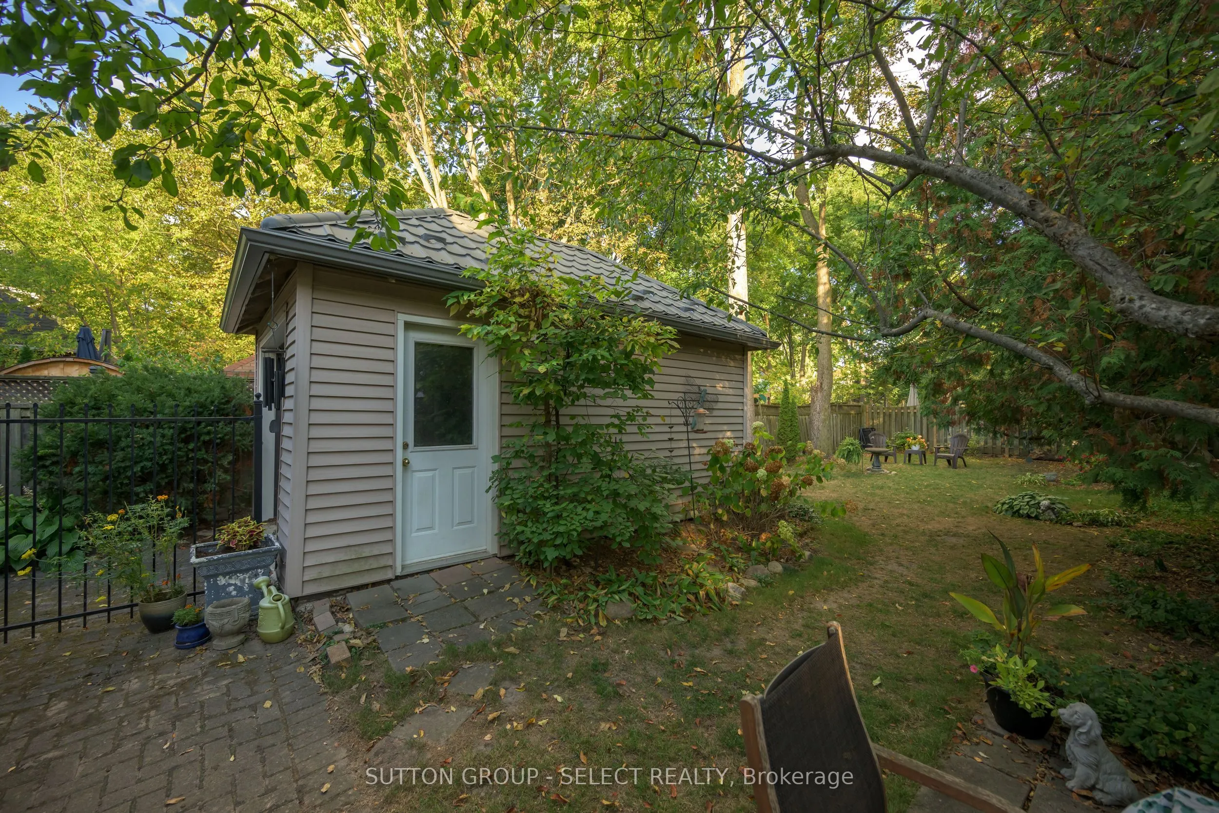 422 CHEAPSIDE Street