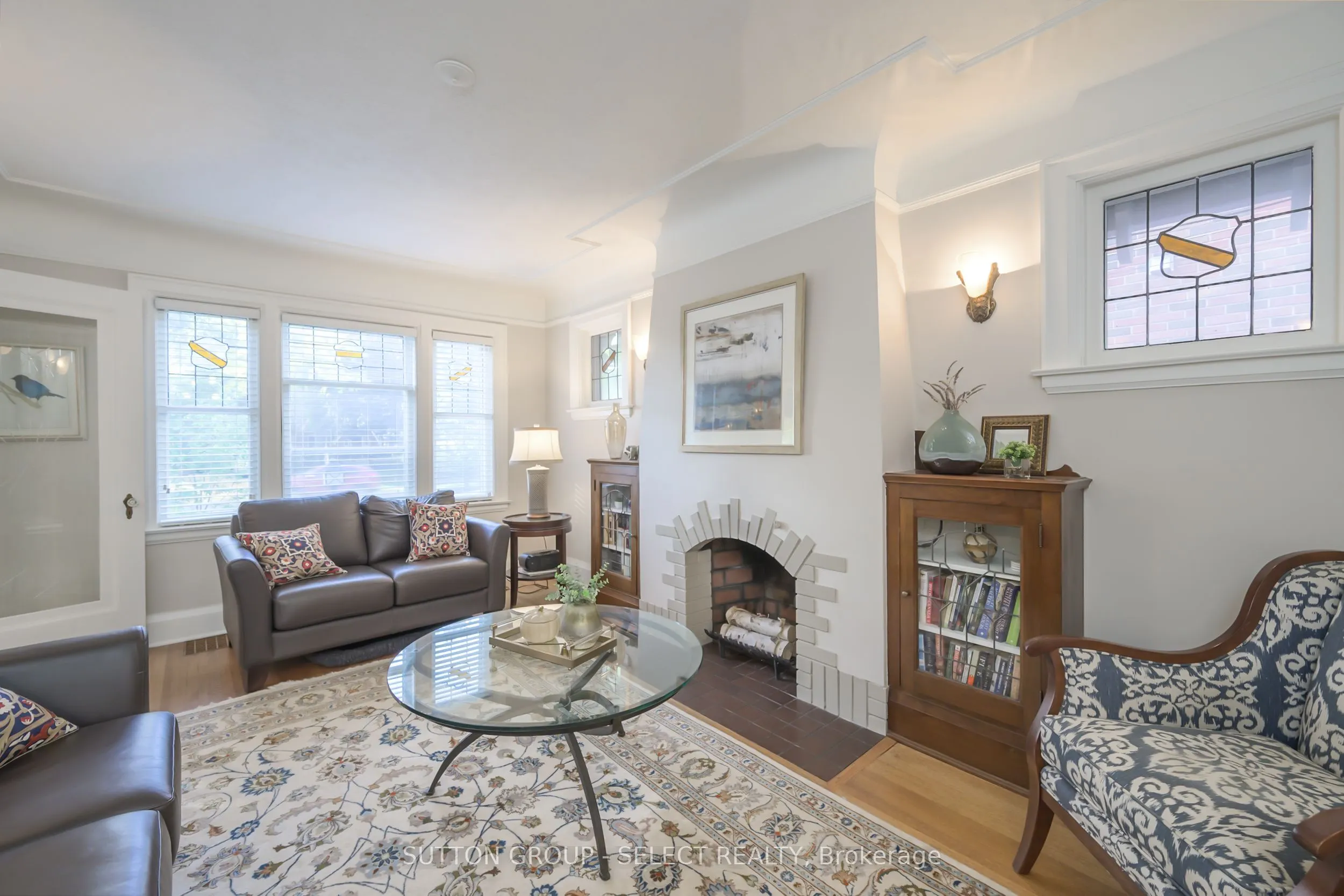 422 CHEAPSIDE Street