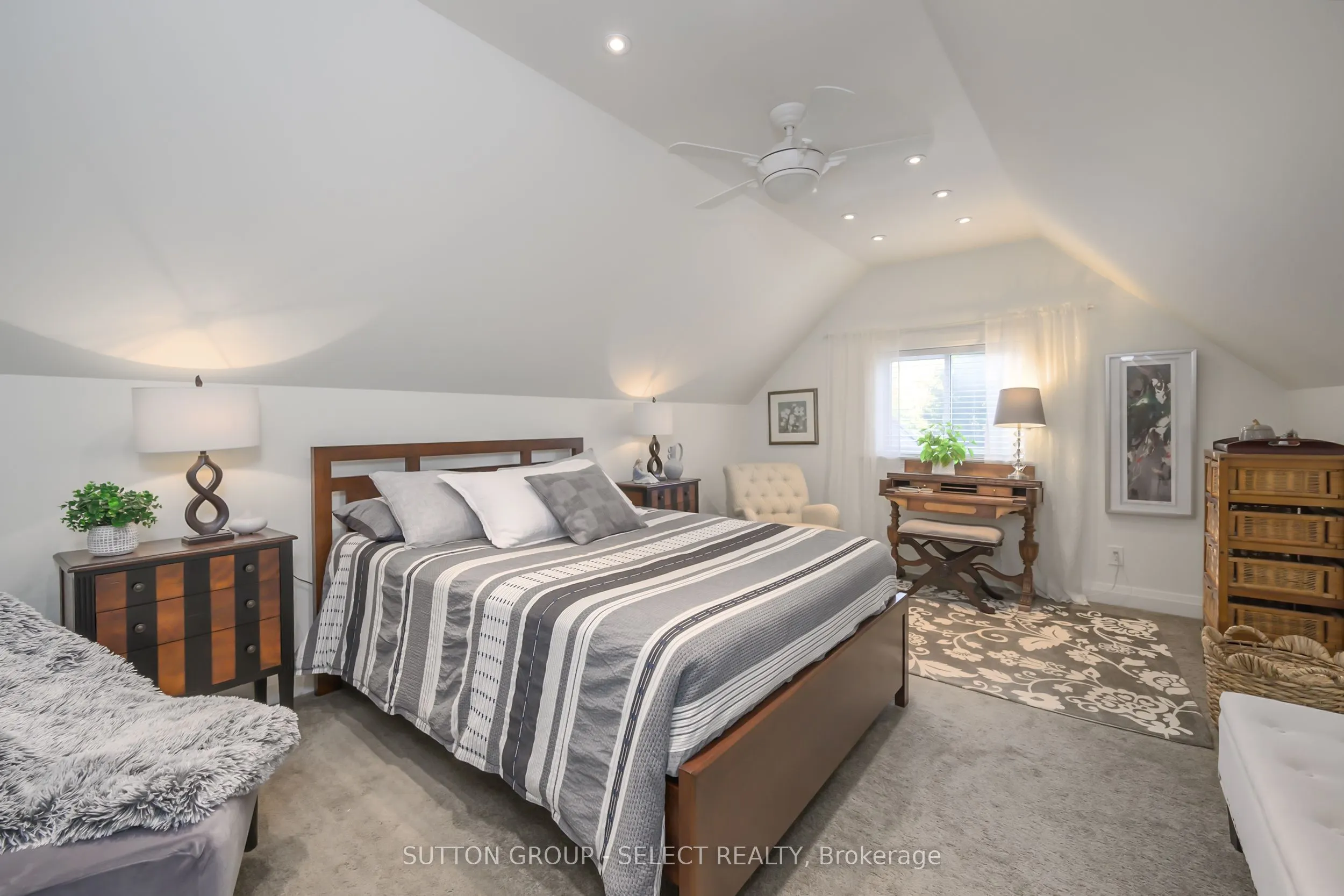 422 CHEAPSIDE Street