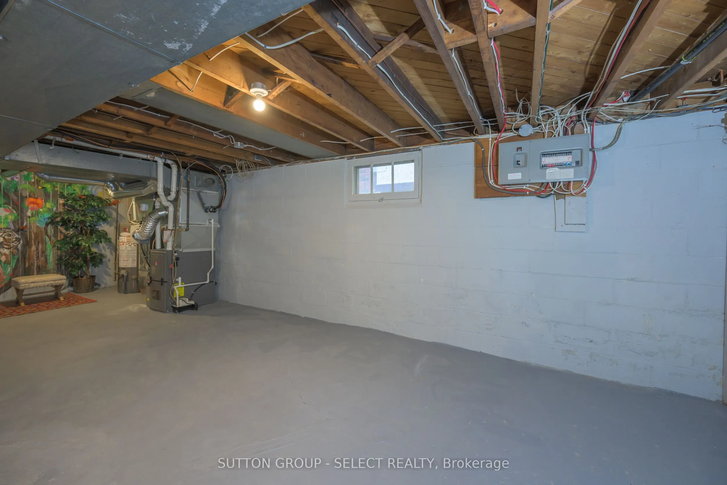 422 CHEAPSIDE Street