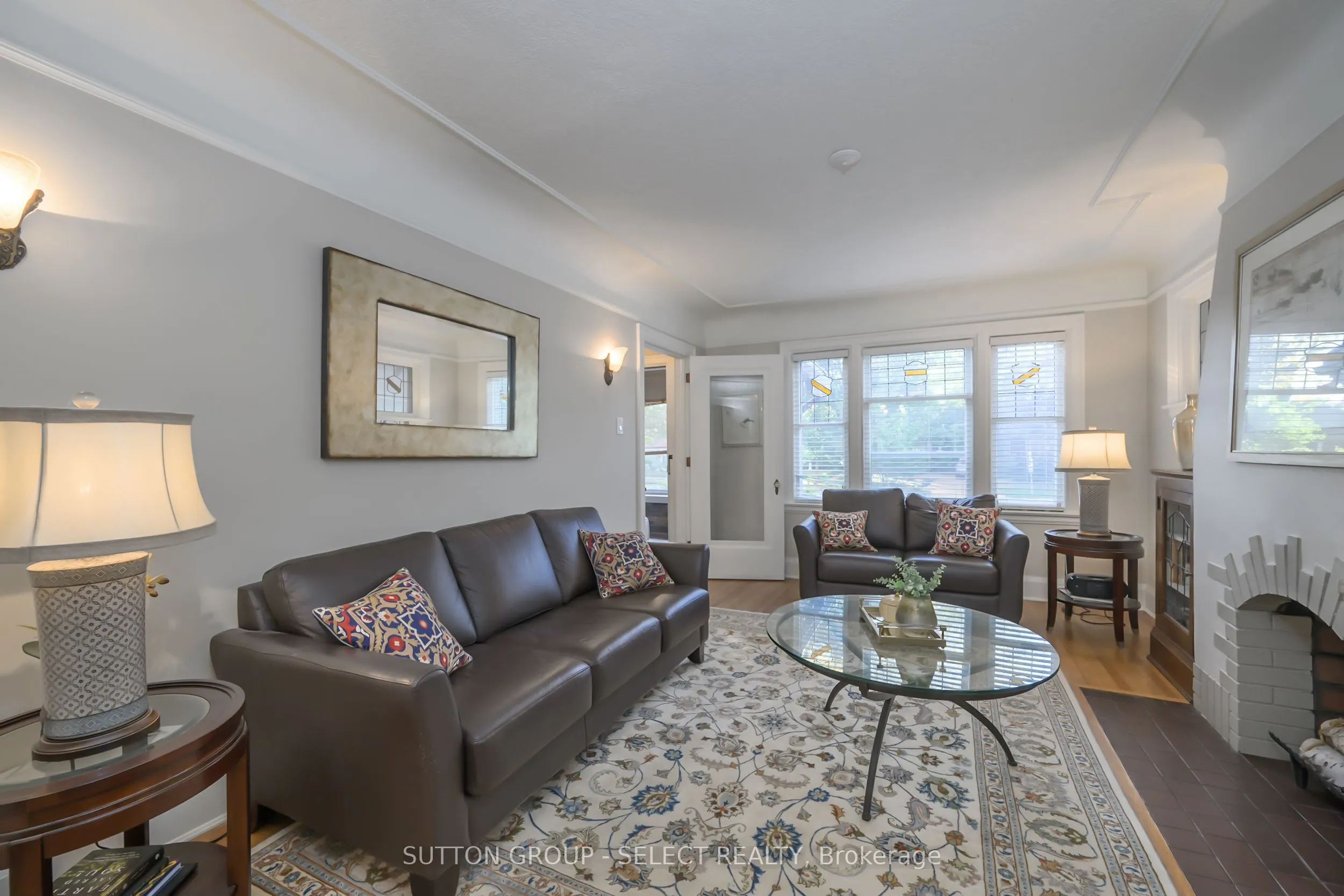 422 CHEAPSIDE Street