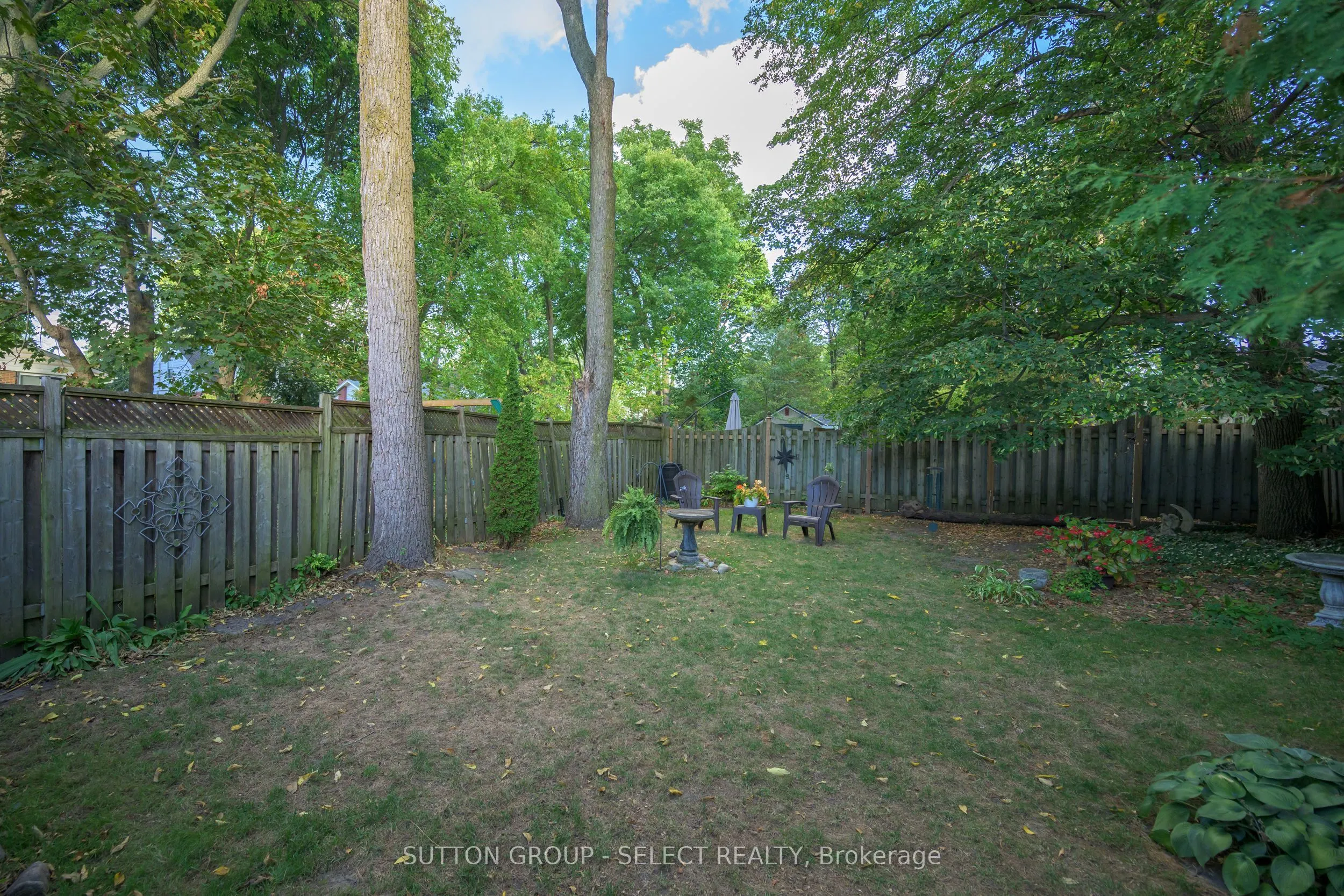 422 CHEAPSIDE Street