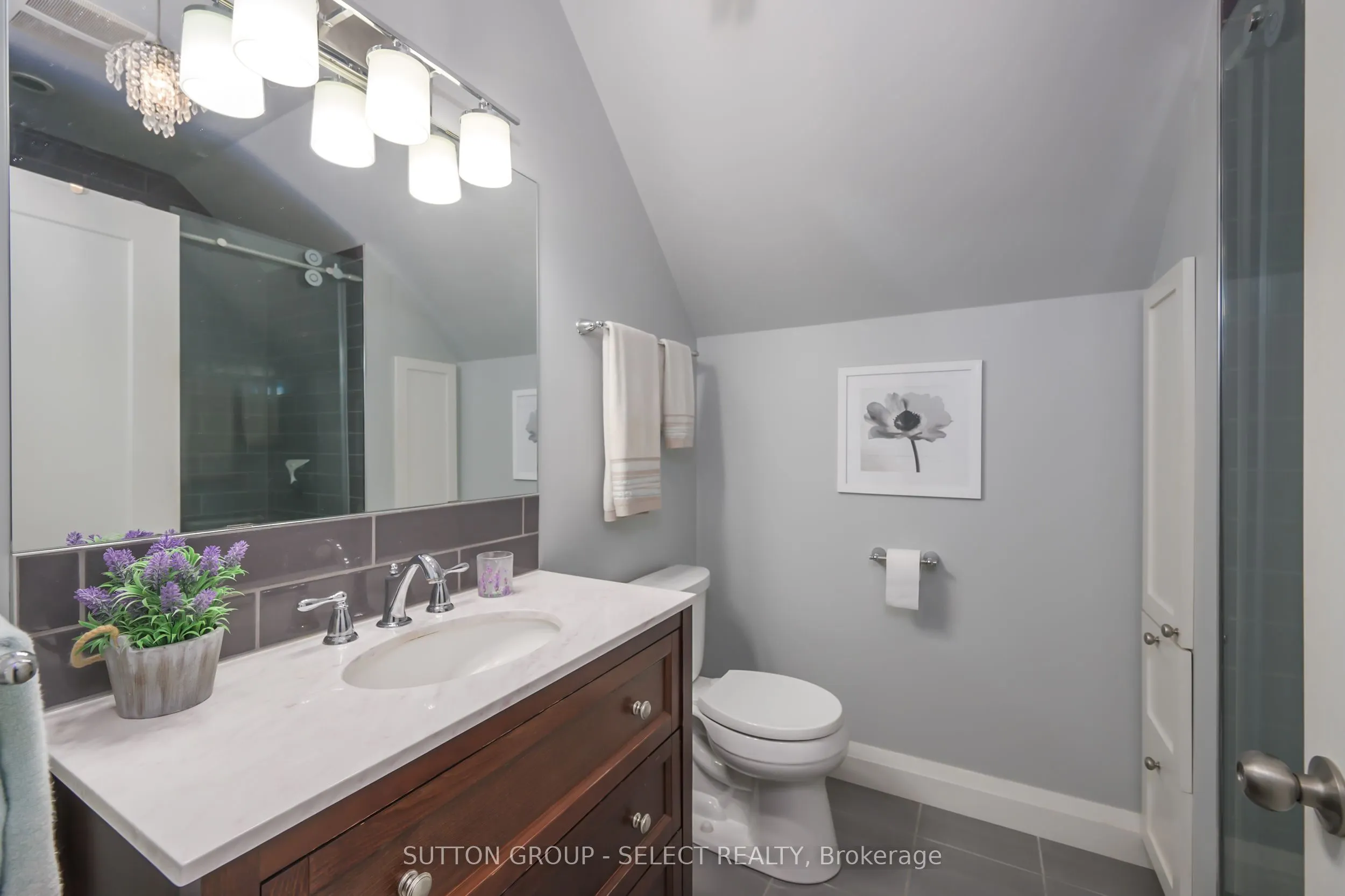 422 CHEAPSIDE Street
