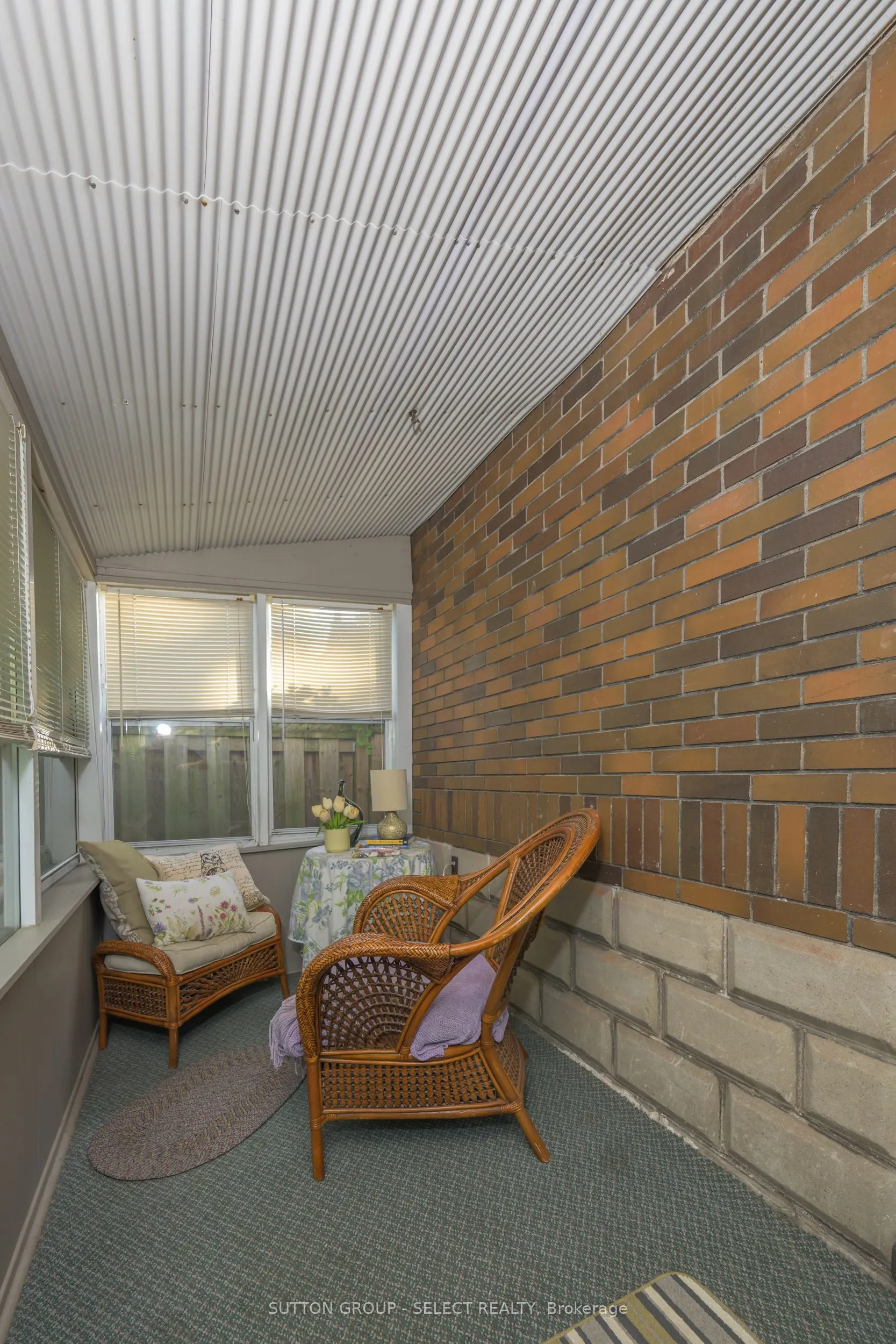 422 CHEAPSIDE Street