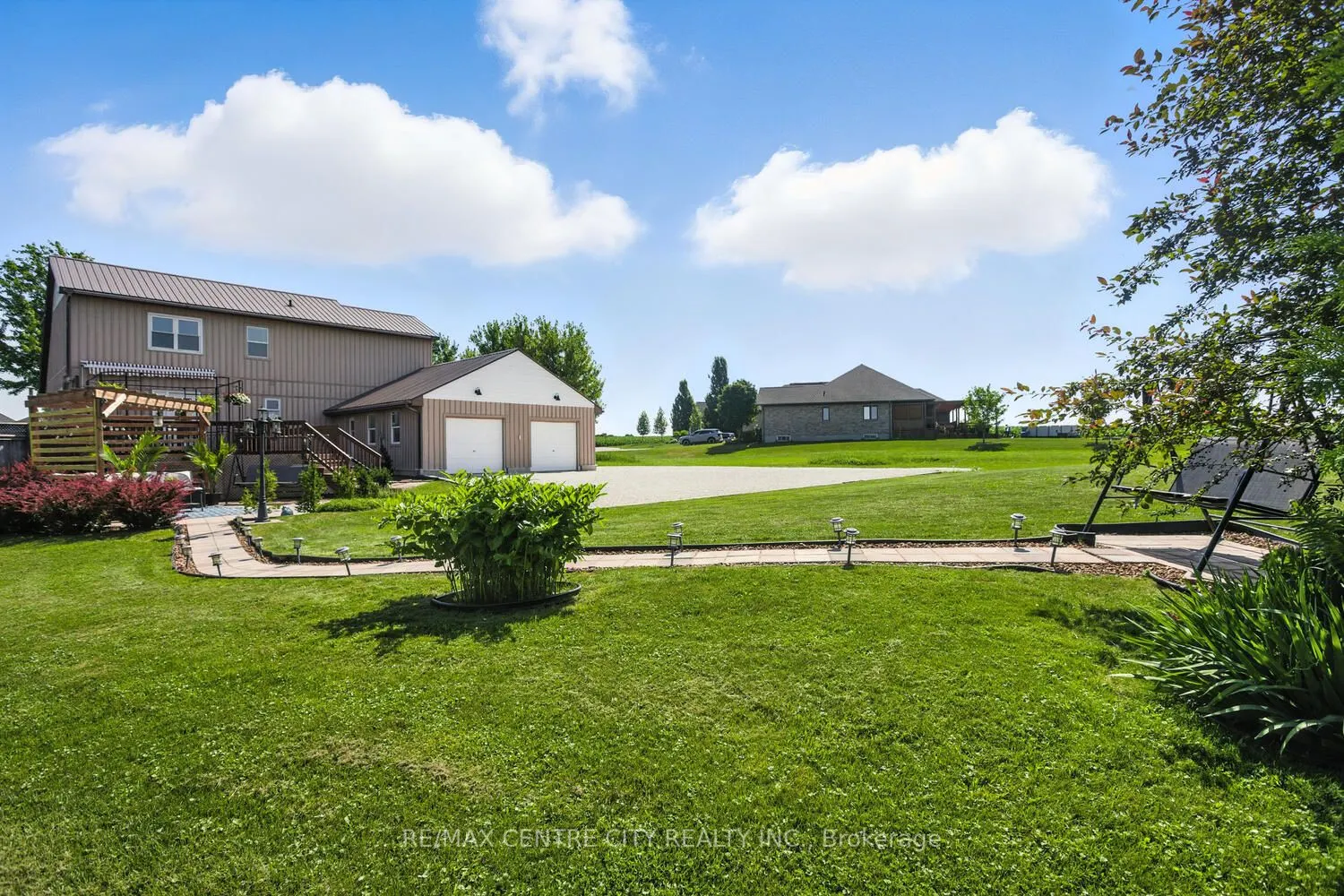 5623 Chriselle Place