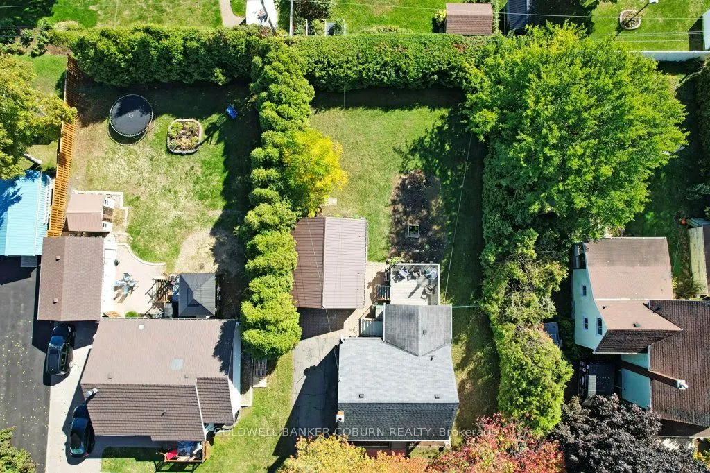12 Maple Avenue