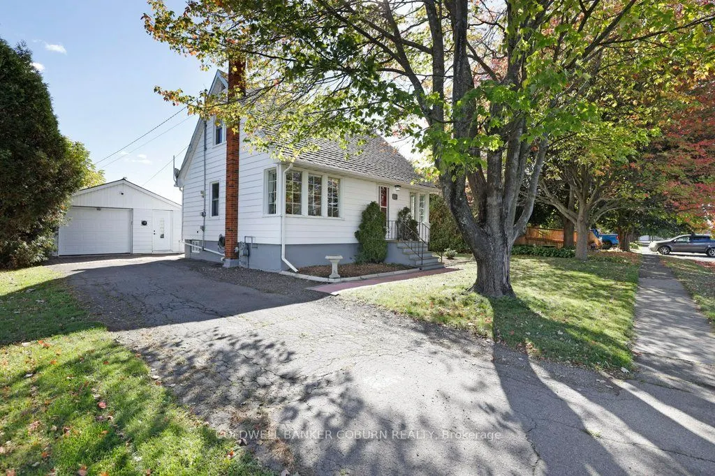 12 Maple Avenue