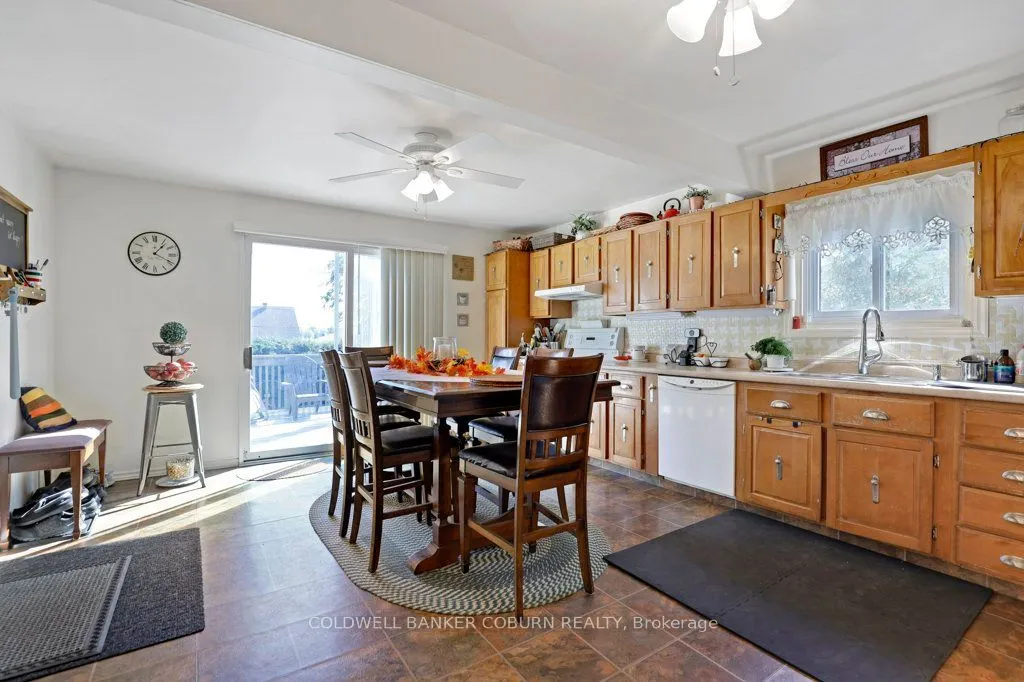 12 Maple Avenue