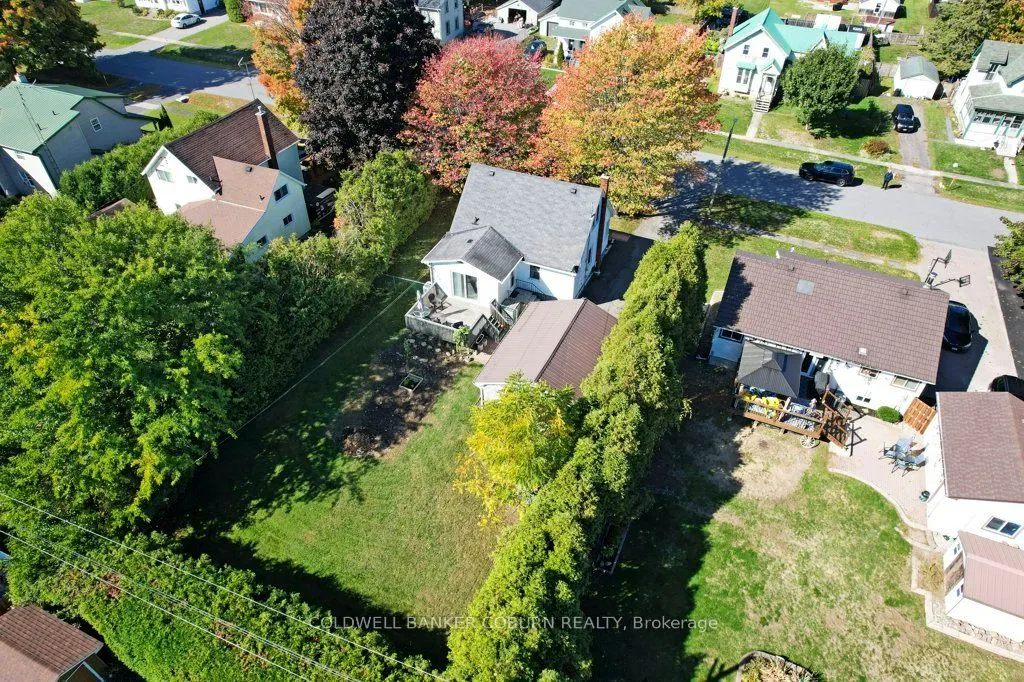12 Maple Avenue