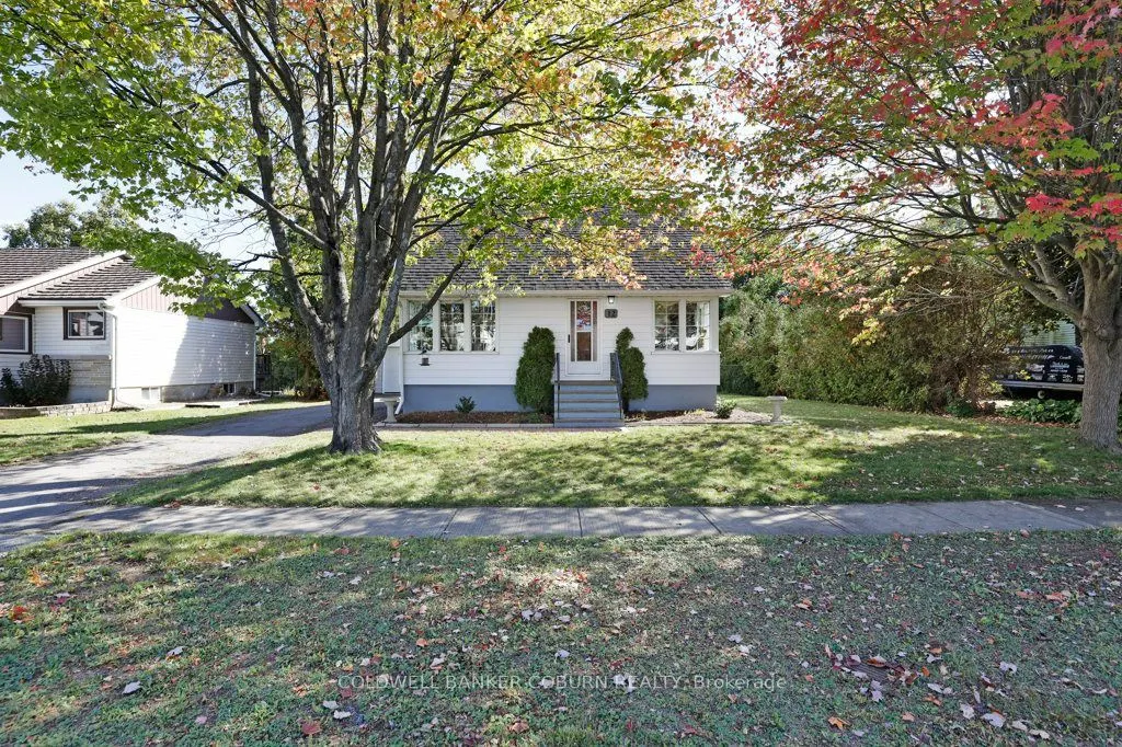 12 Maple Avenue