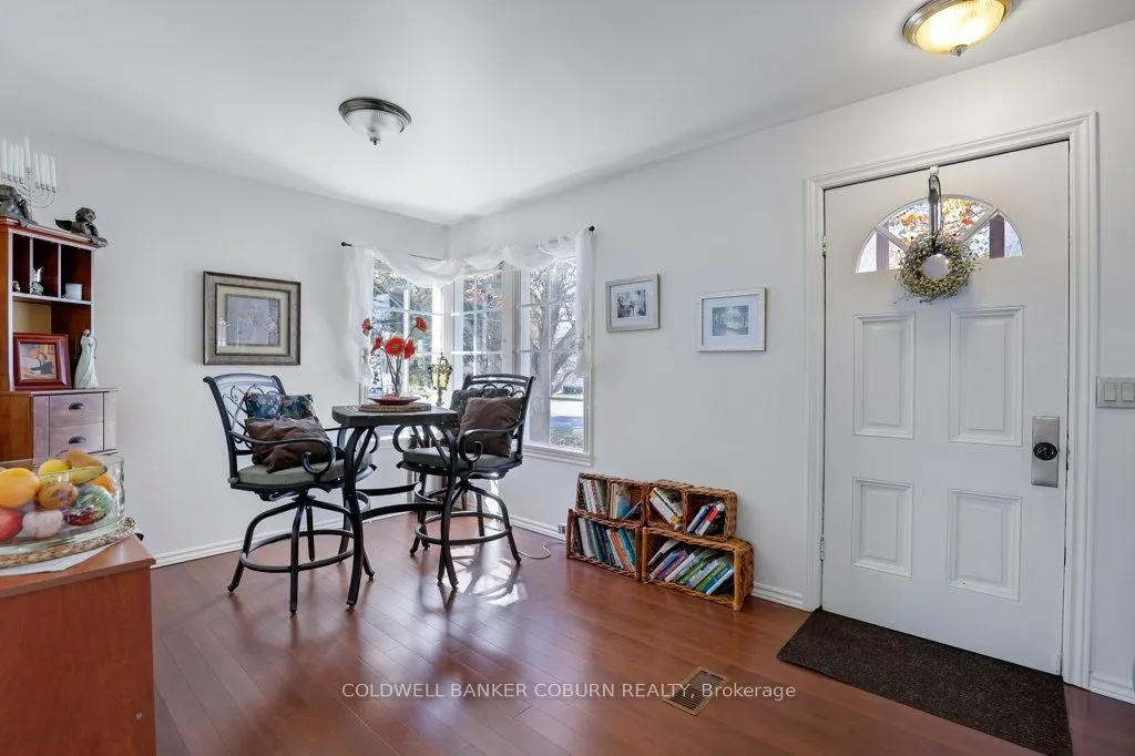 12 Maple Avenue