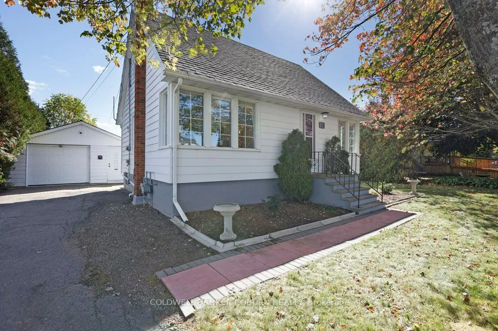 12 Maple Avenue