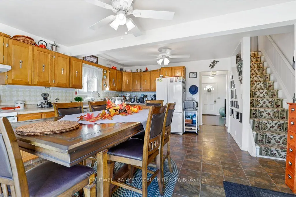12 Maple Avenue