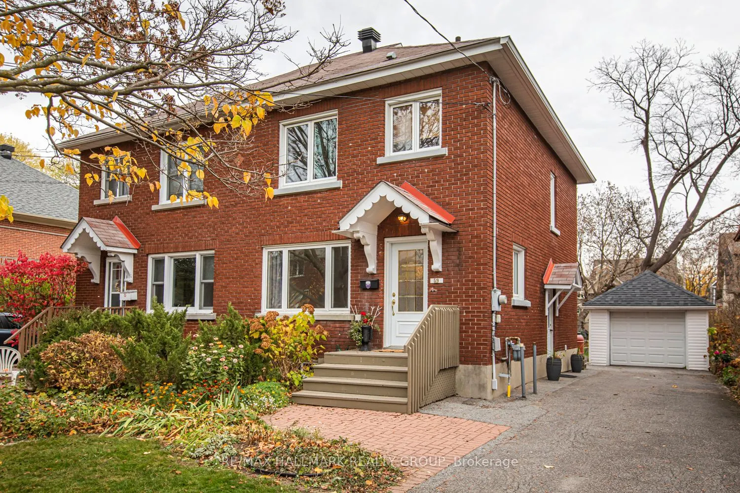 519 COLE Avenue