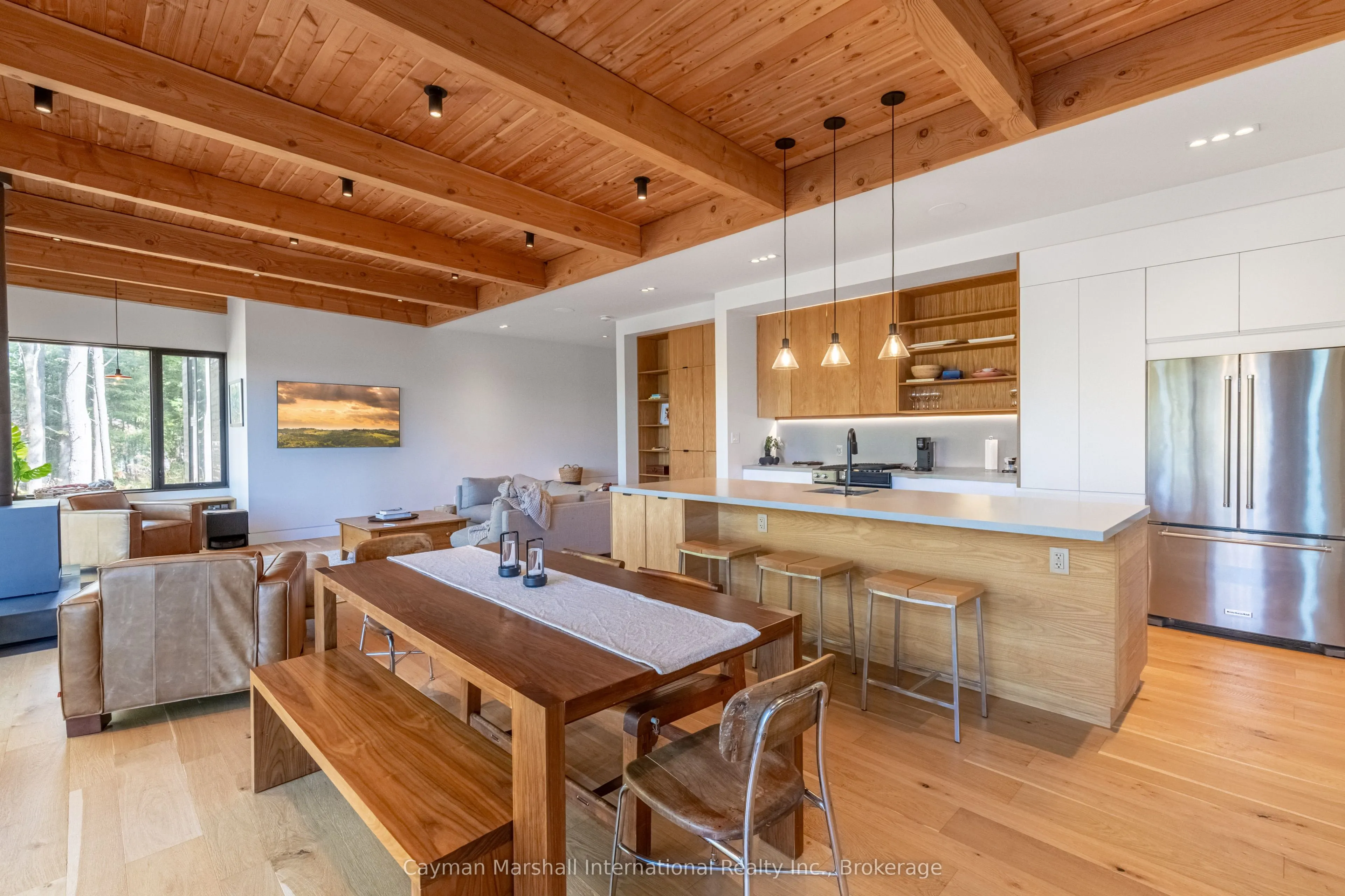 1054 Thomas Road