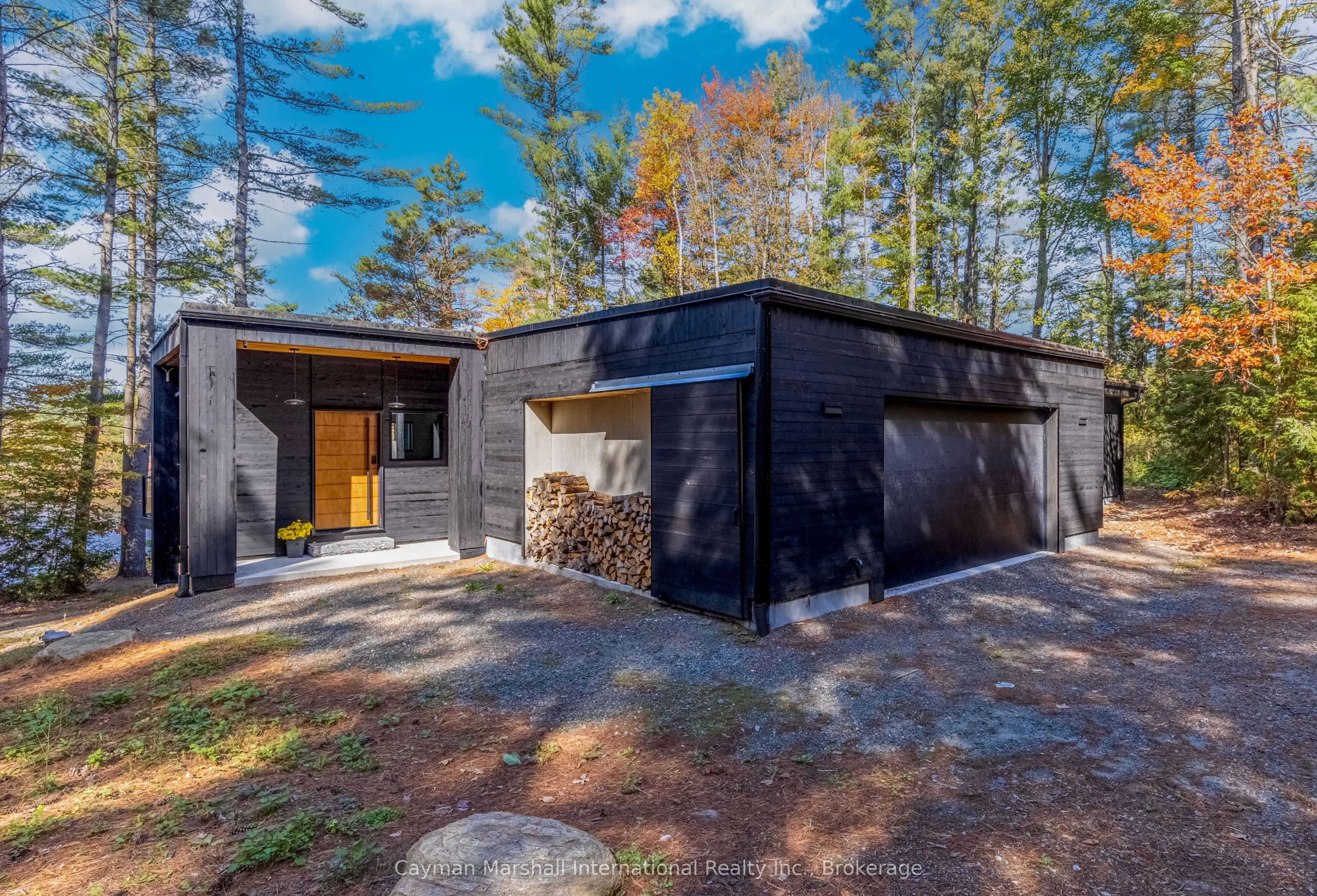 1054 Thomas Road