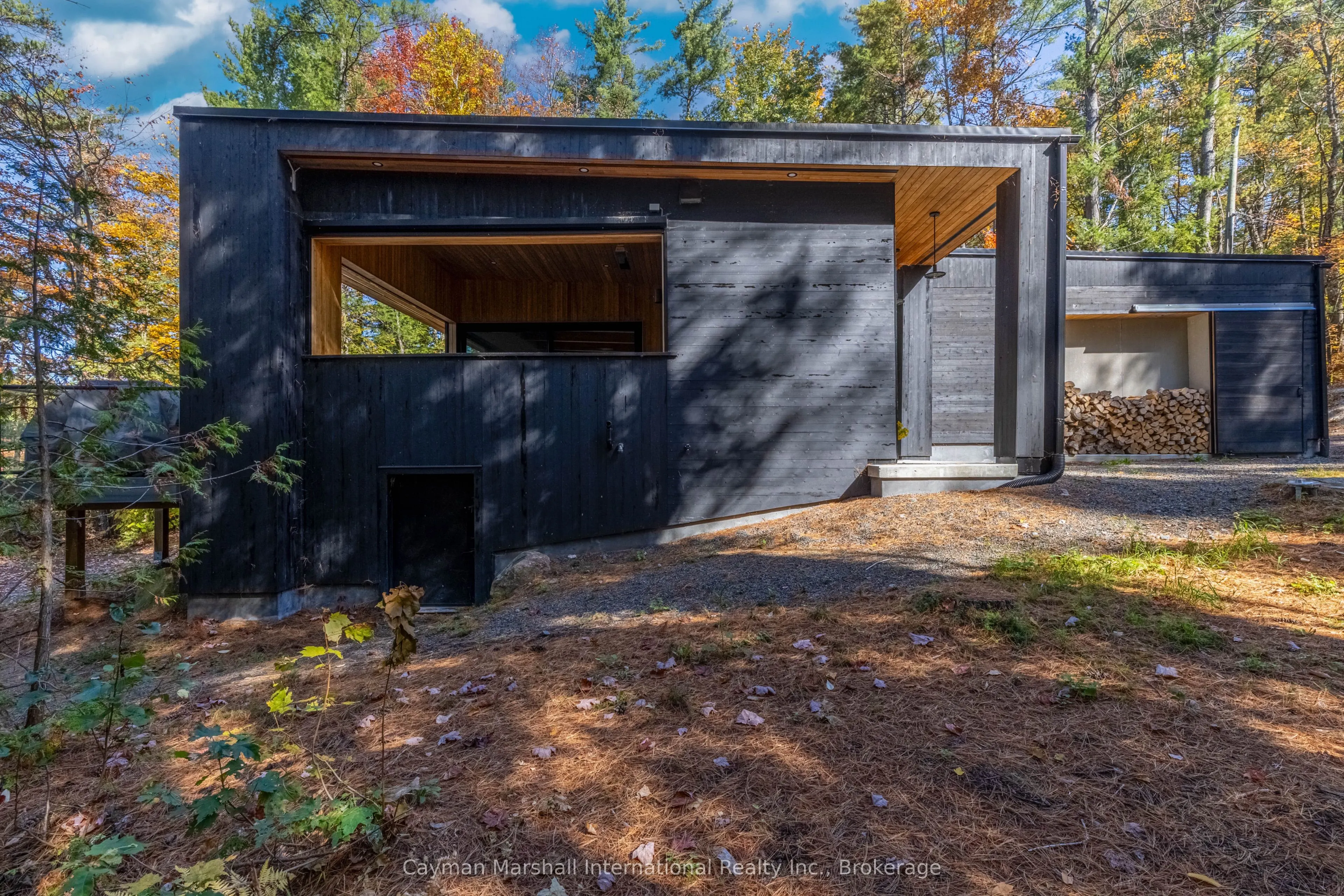 1054 Thomas Road