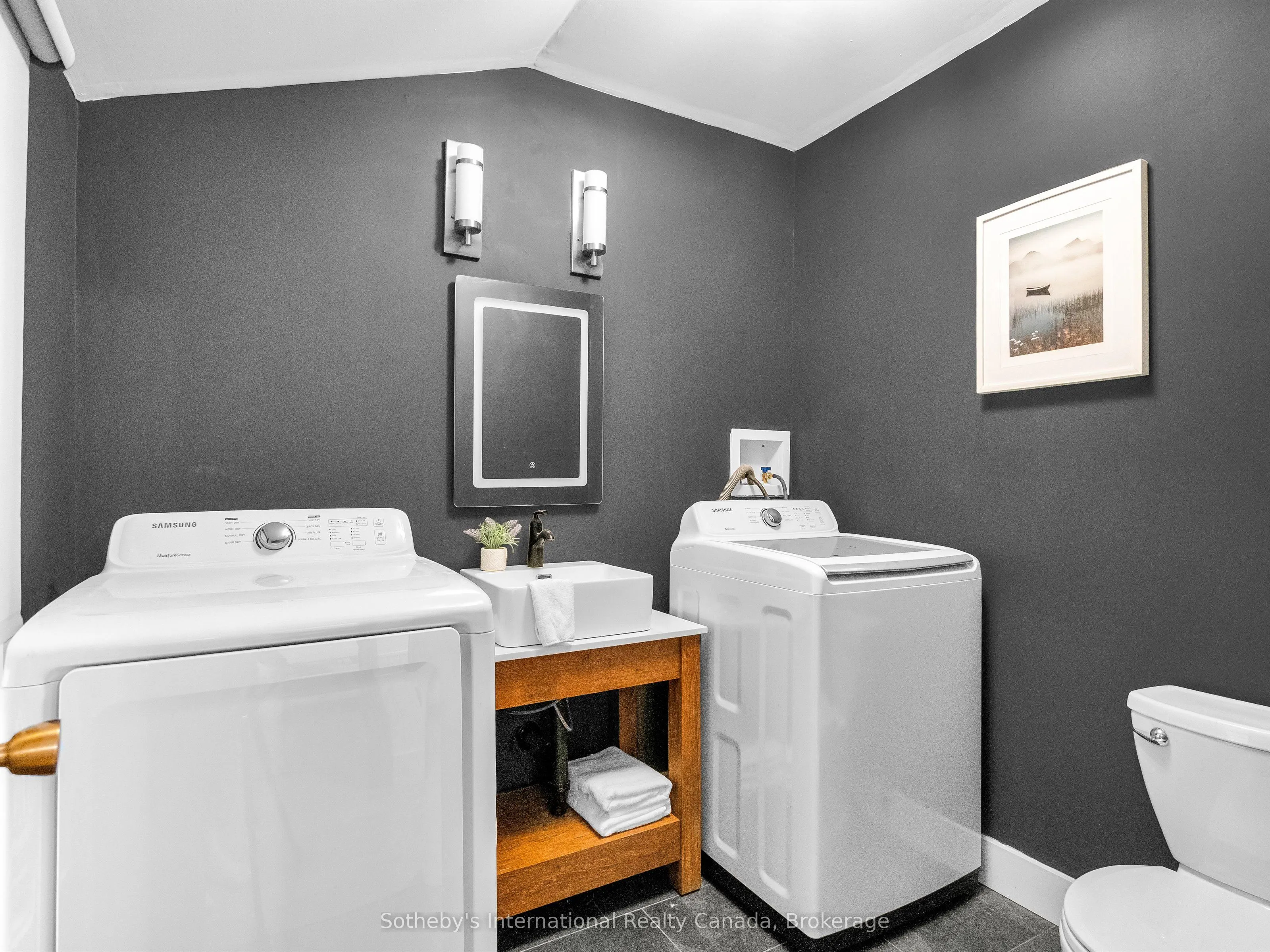 1093 Glenmount Road