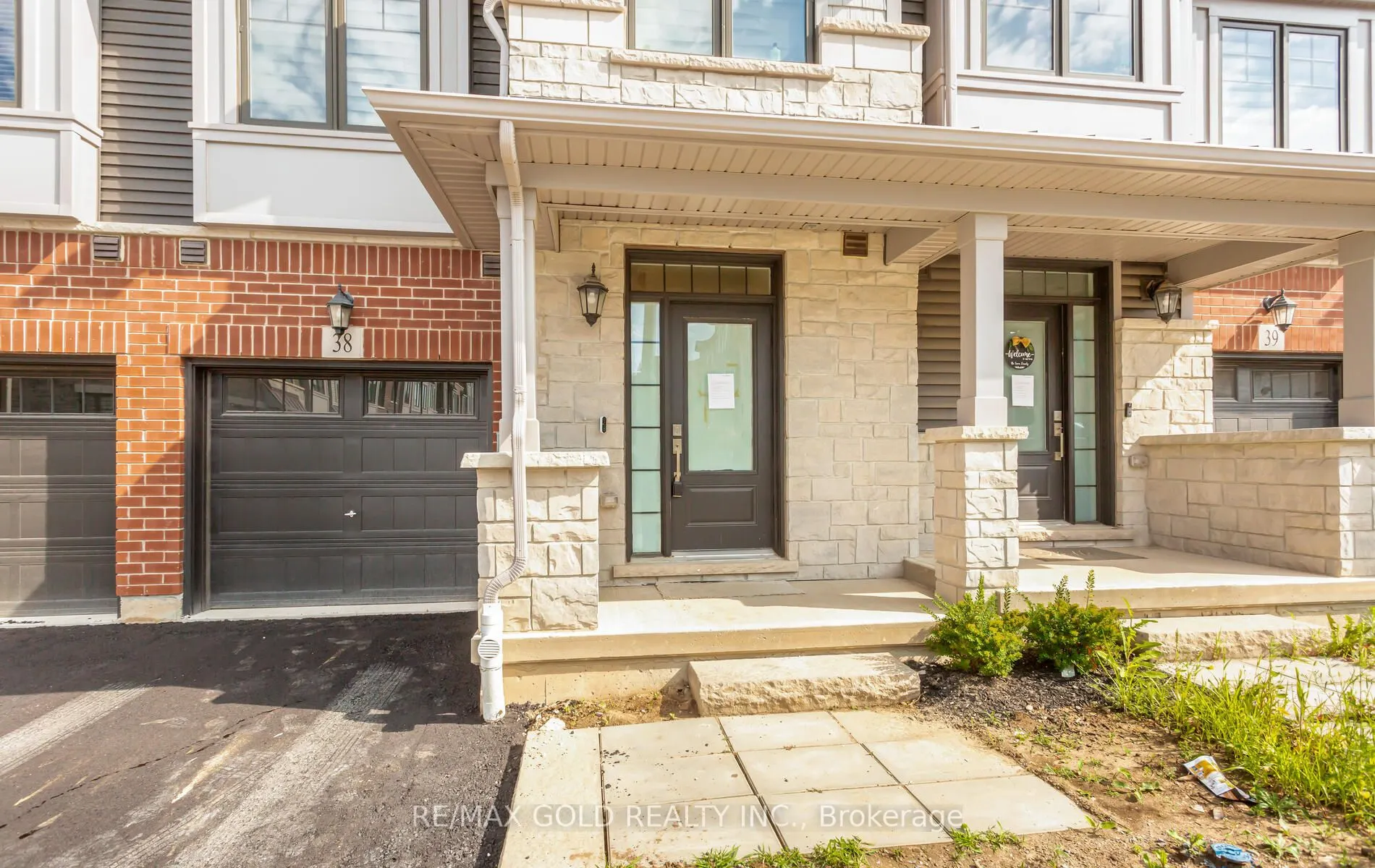 10 Birmingham Drive, #38