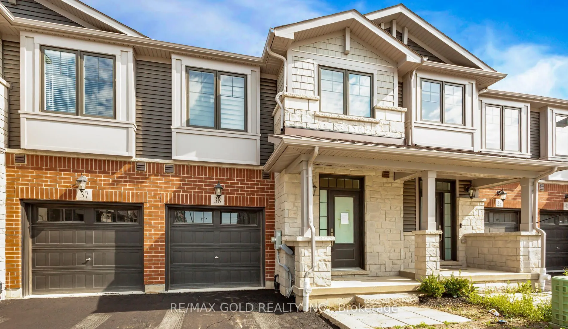 10 Birmingham Drive, #38