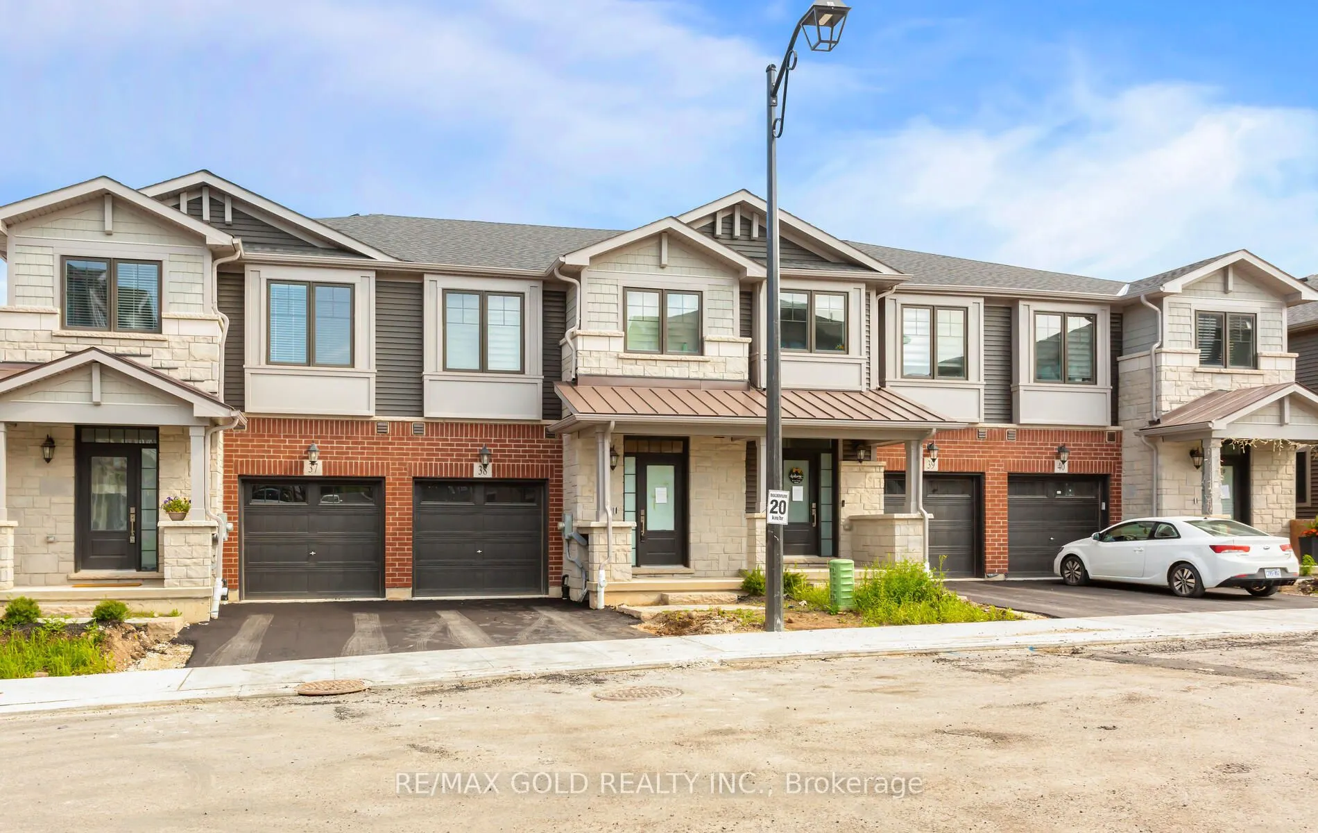 10 Birmingham Drive, #38