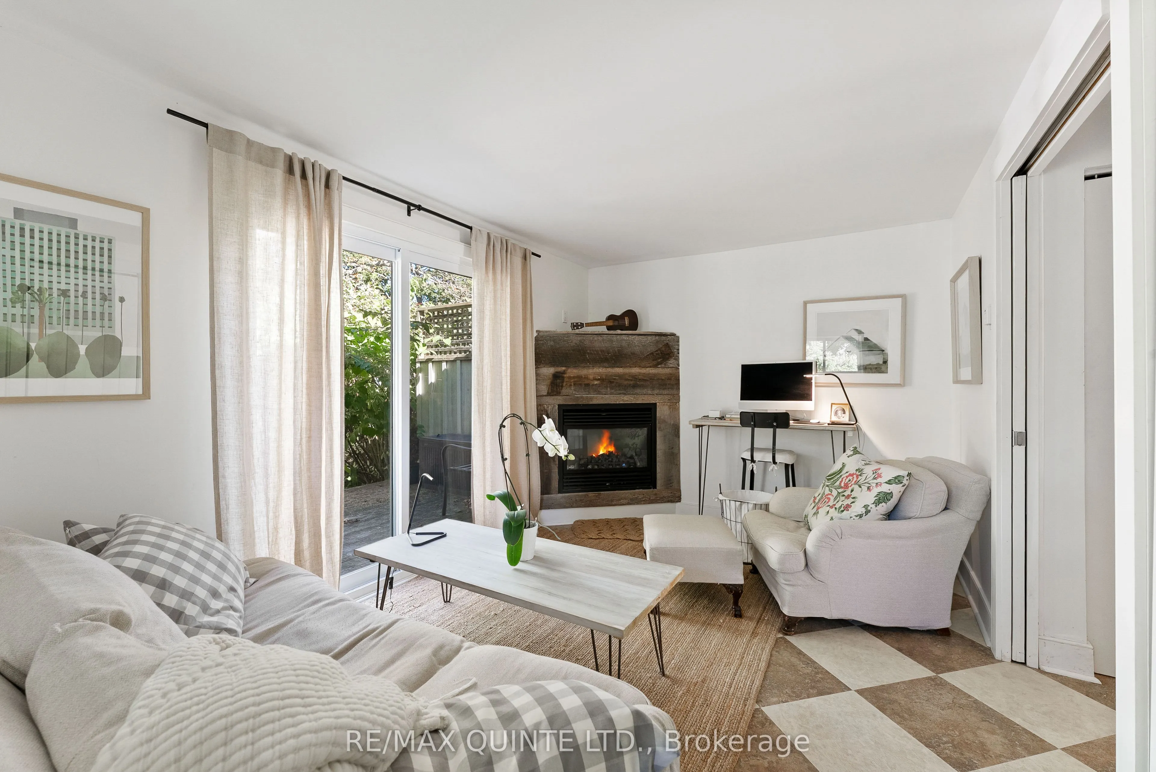 22 Maple Avenue