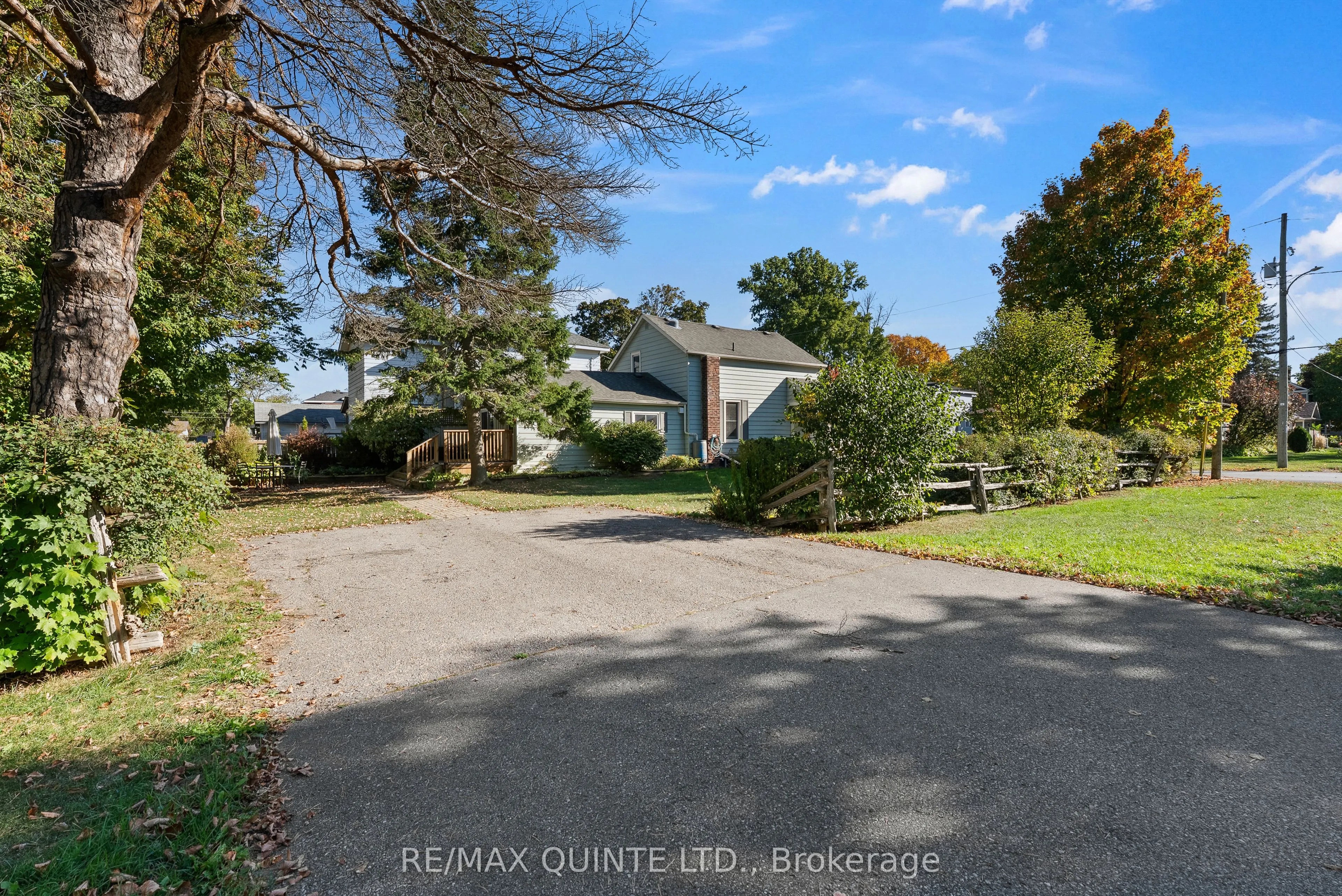 22 Maple Avenue
