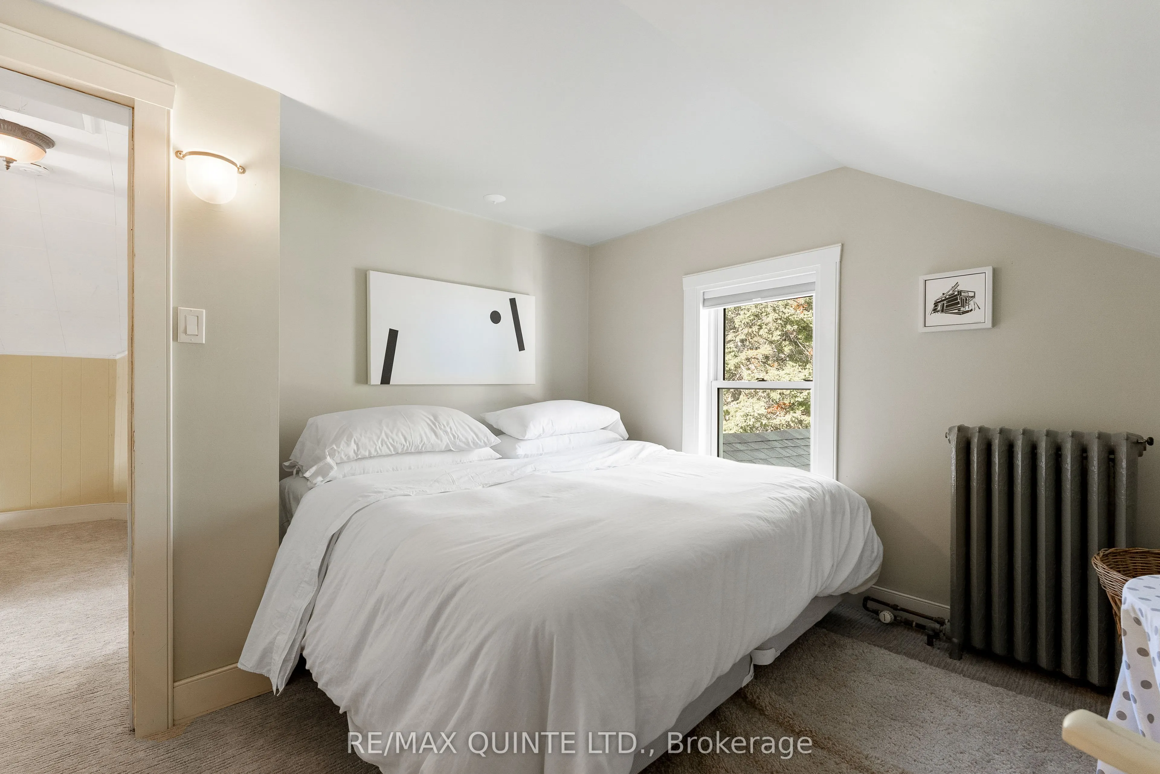 22 Maple Avenue