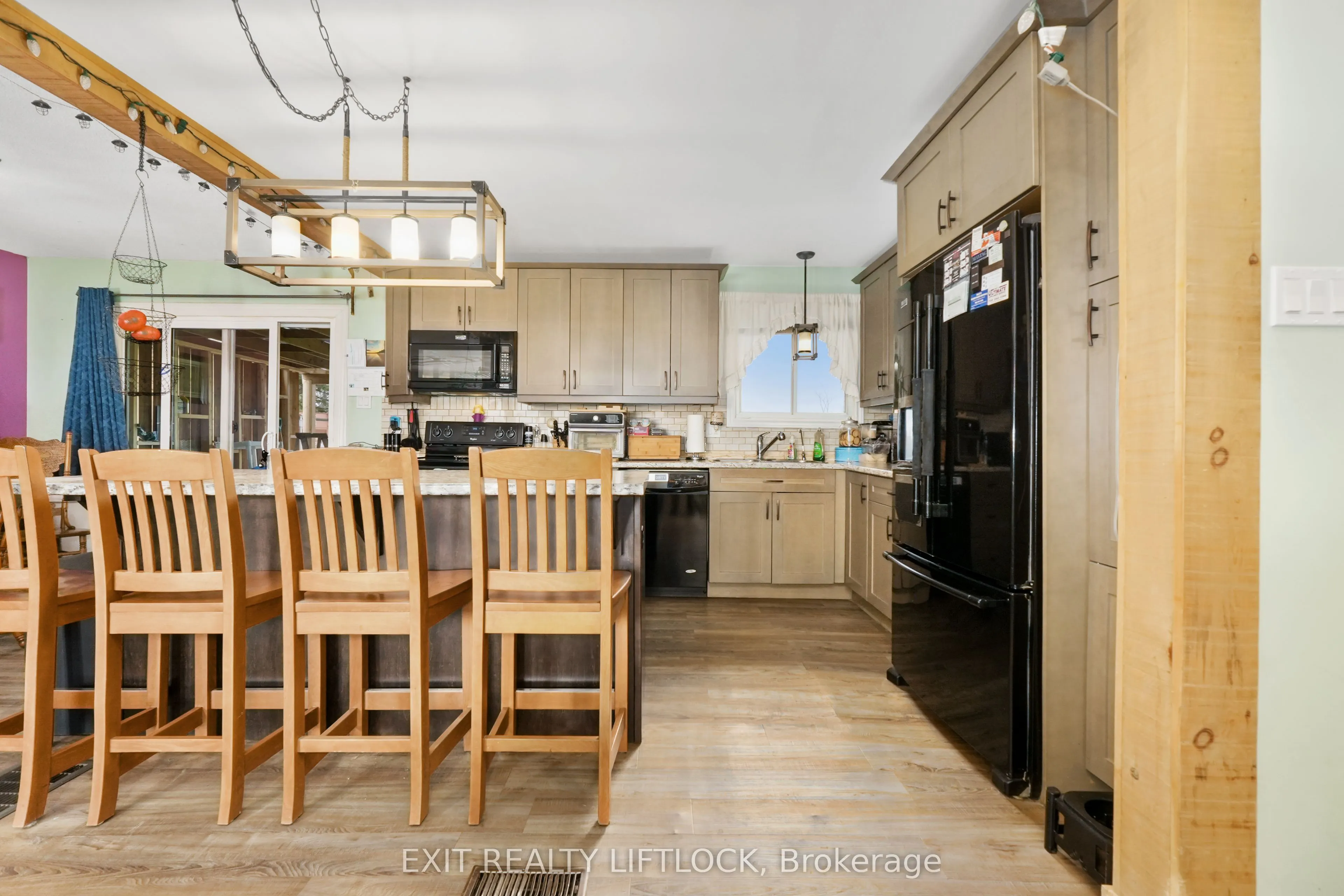 1688 Tara Road