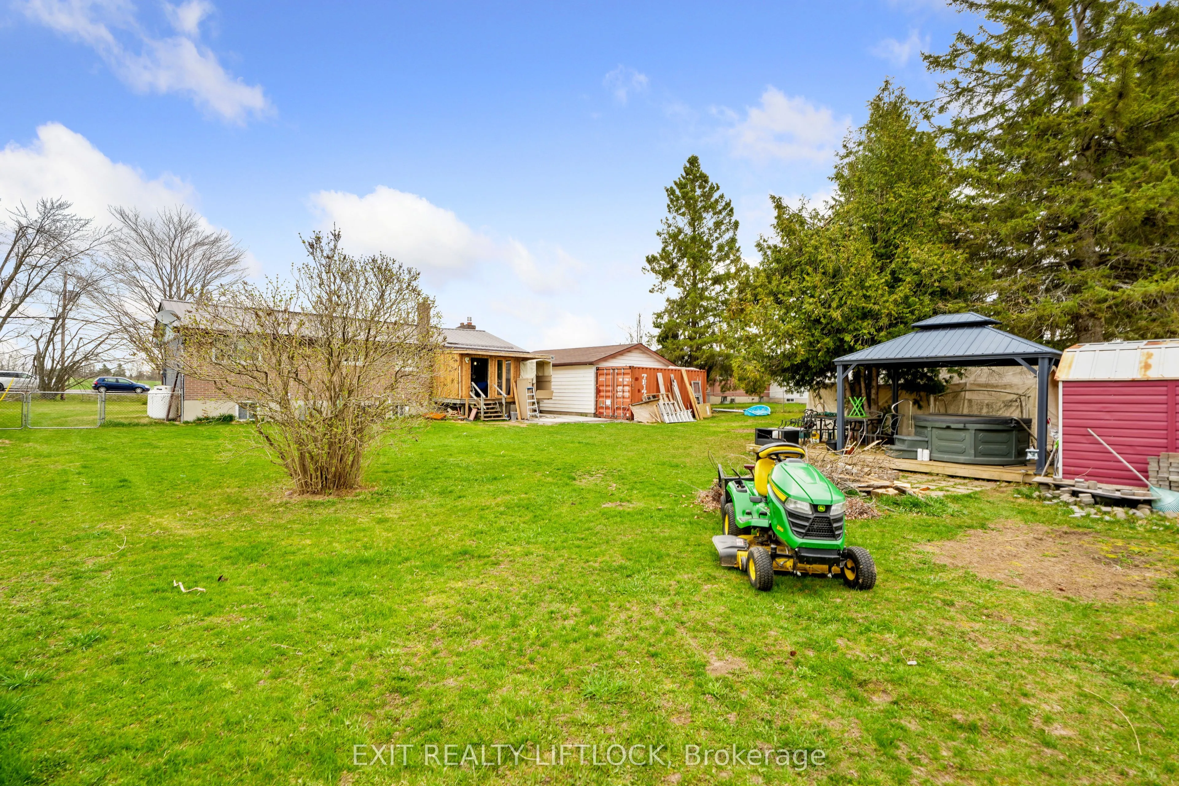 1688 Tara Road