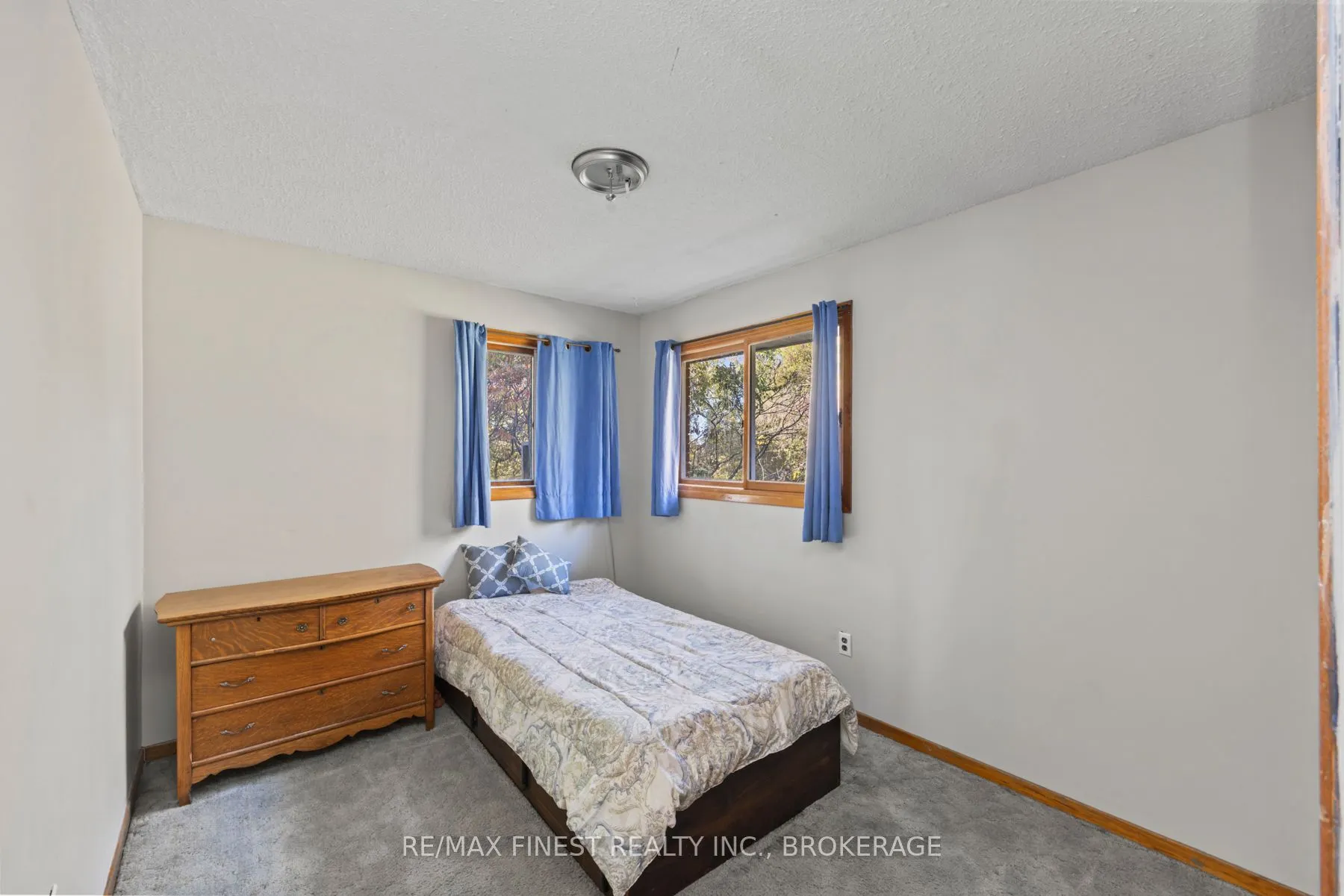 4236 Pine Ridge Drive