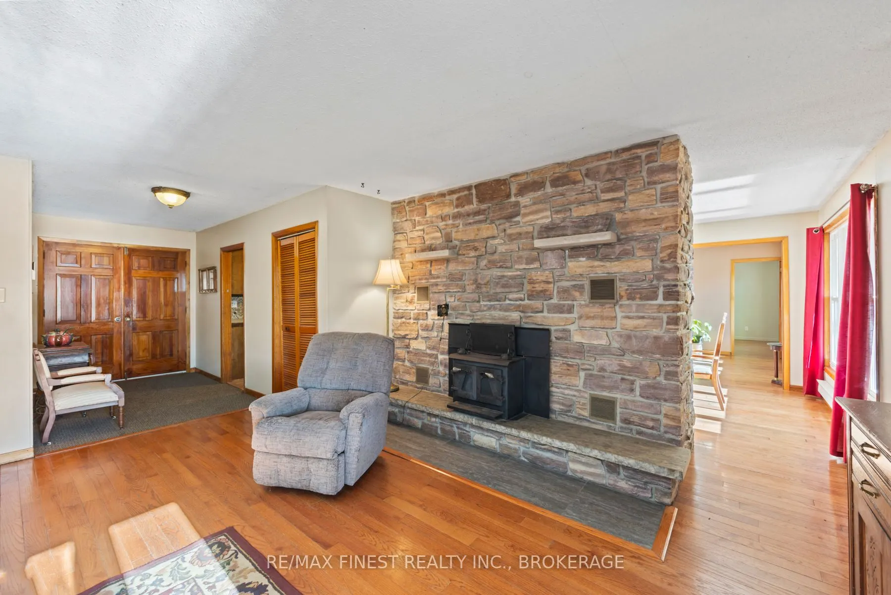 4236 Pine Ridge Drive